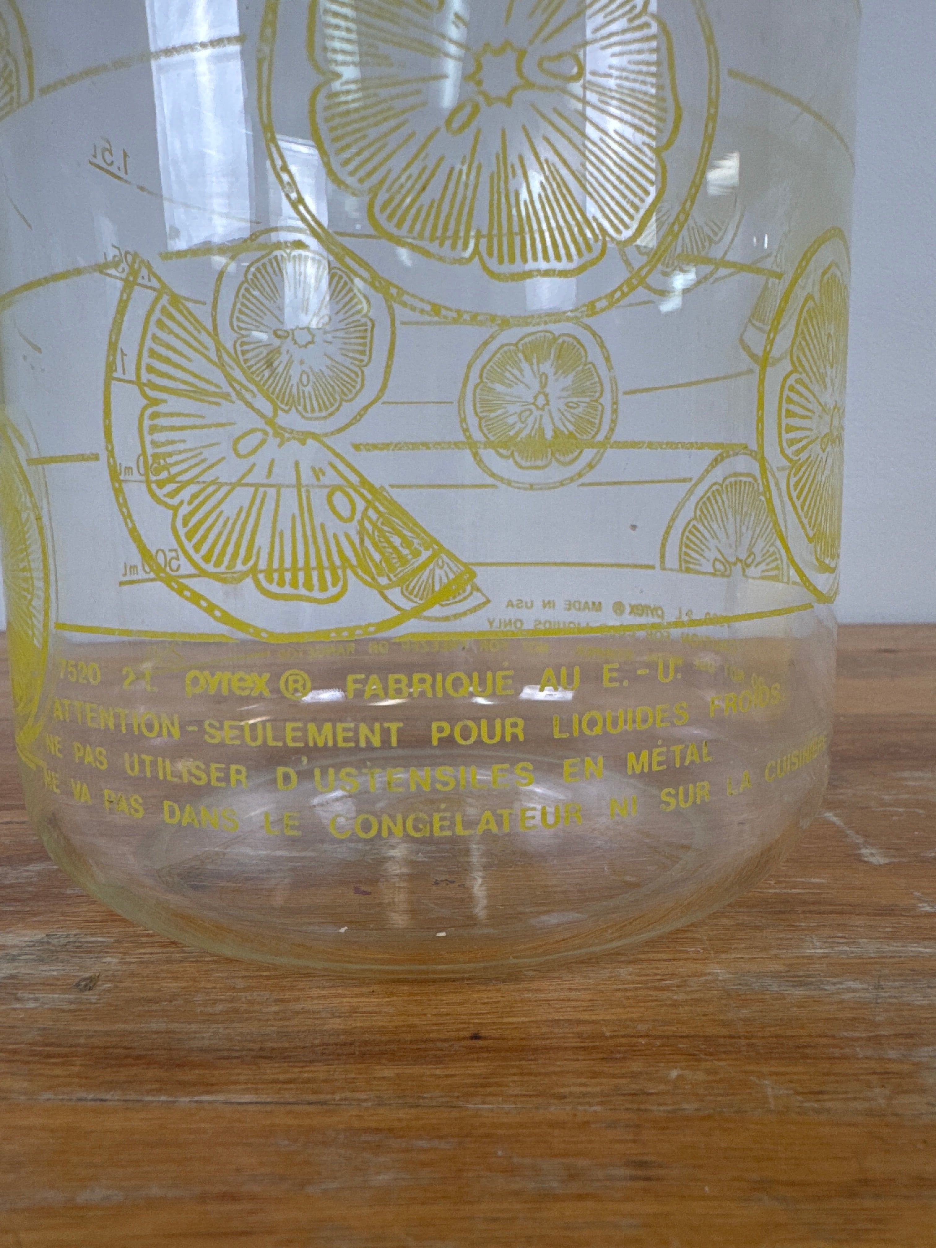 Vintage PYREX 2L Lemonade Pitcher