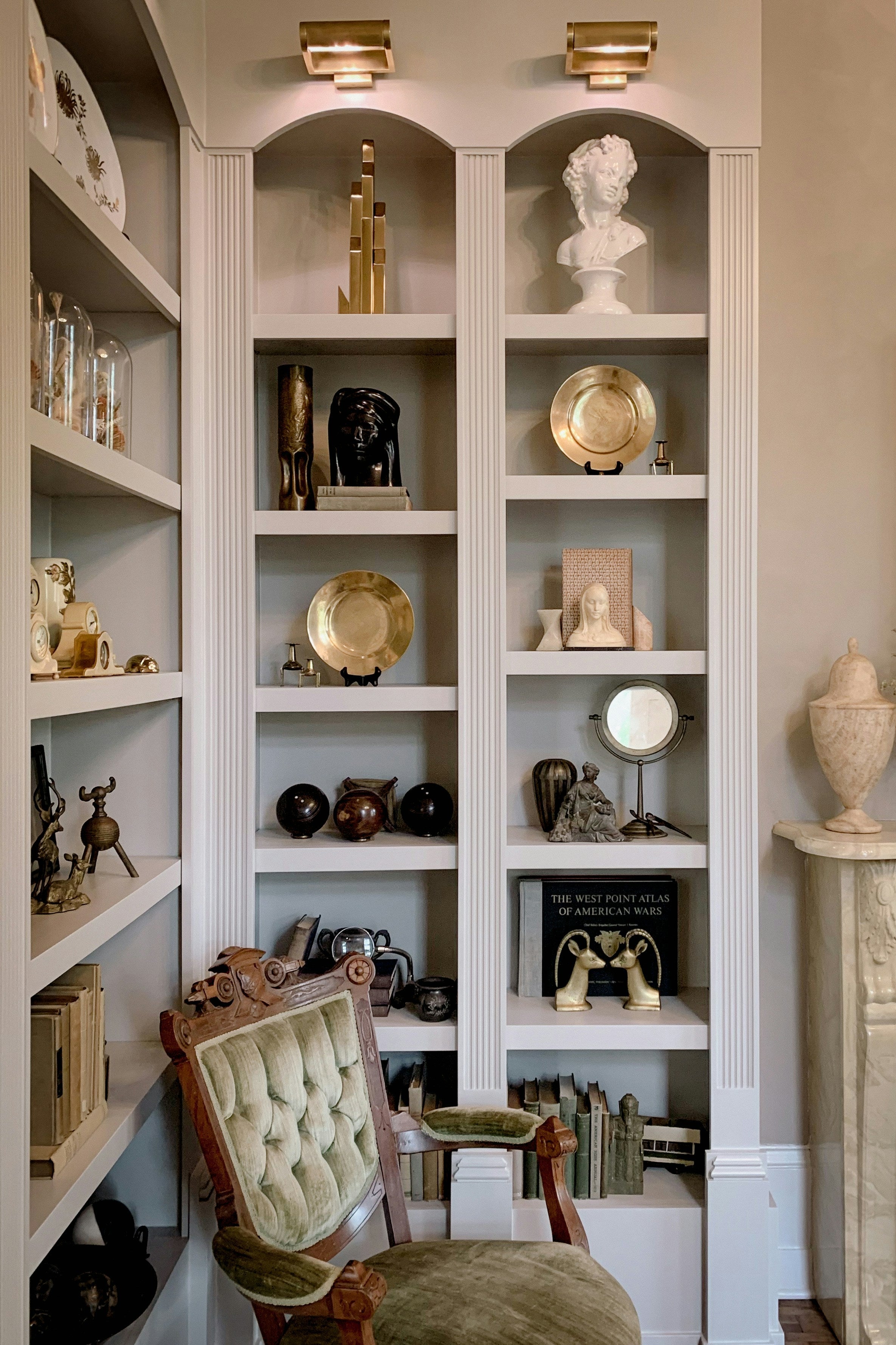 Shelving & Etageres