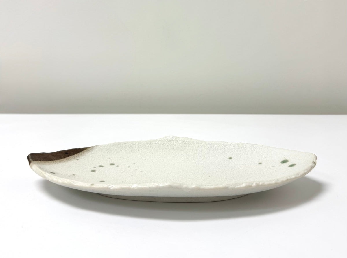 Off-white Textured Organic Leaf Dish