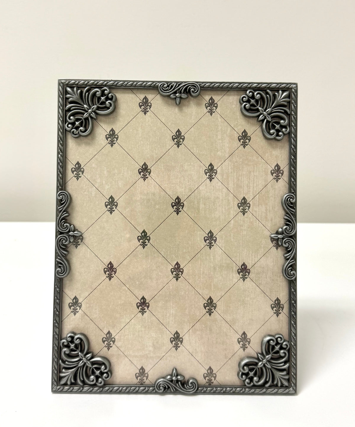 Pewter Metal Fleur-de-lis Picture Frame