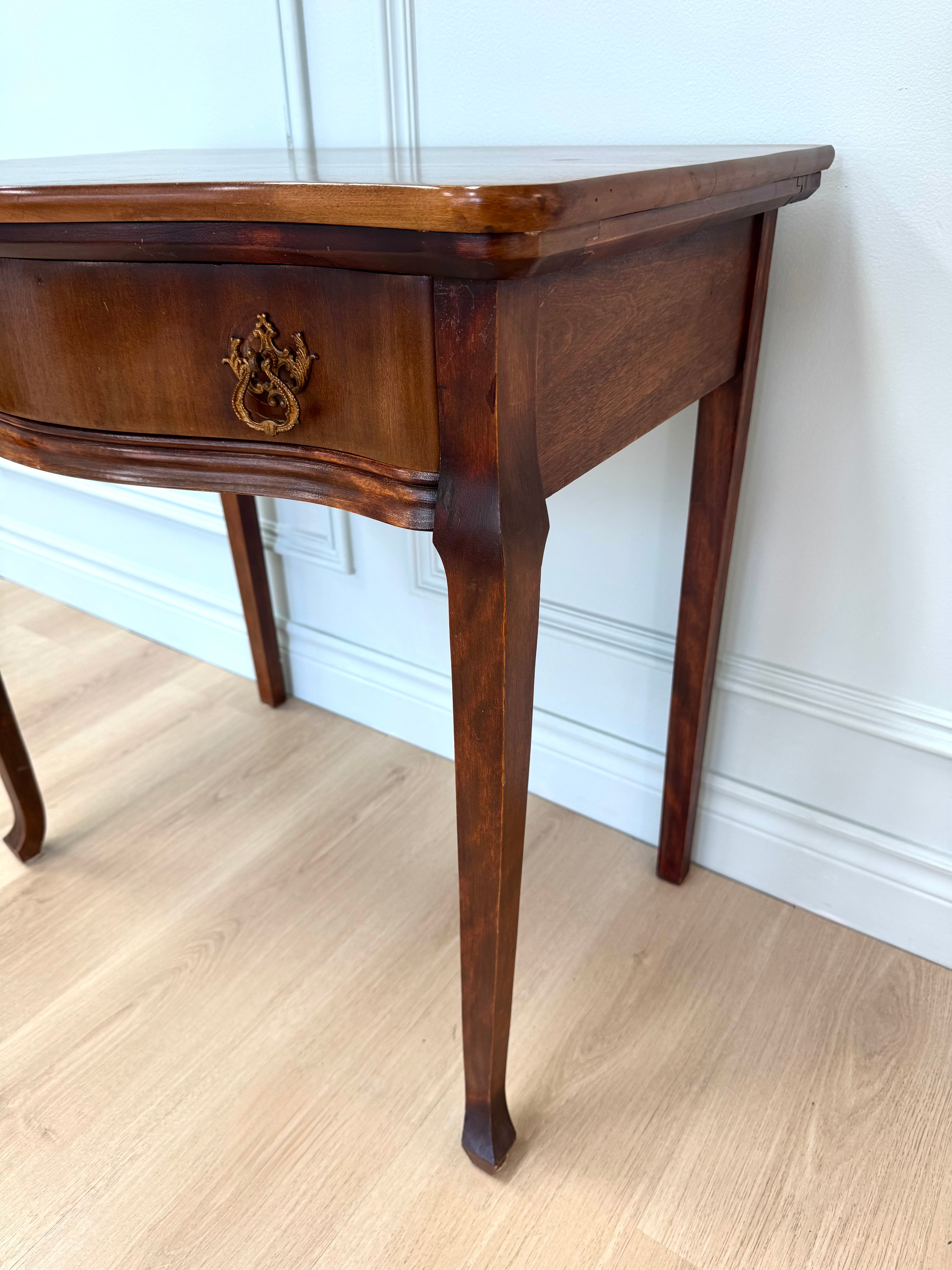 Queen Anne Console