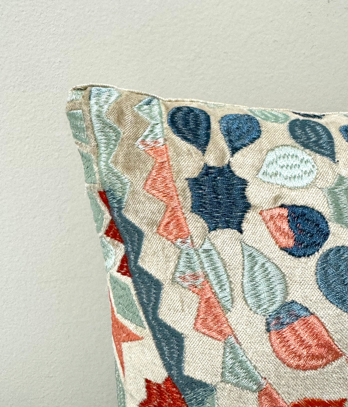 BOMBAY Geometric Floral 19" x 13" Pillow