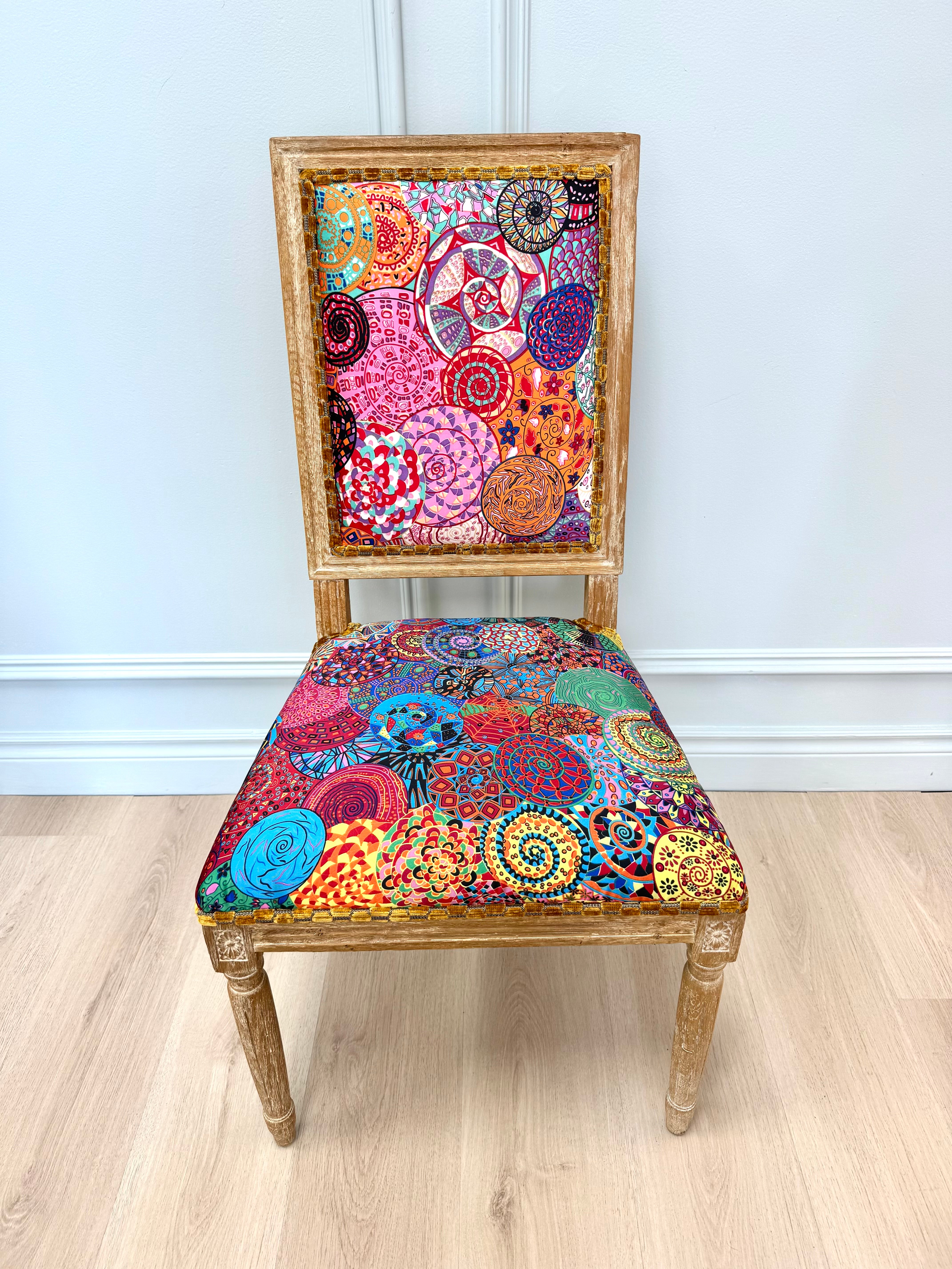 Louis Dining Chairs with Vibrant Upholstery Set of 4