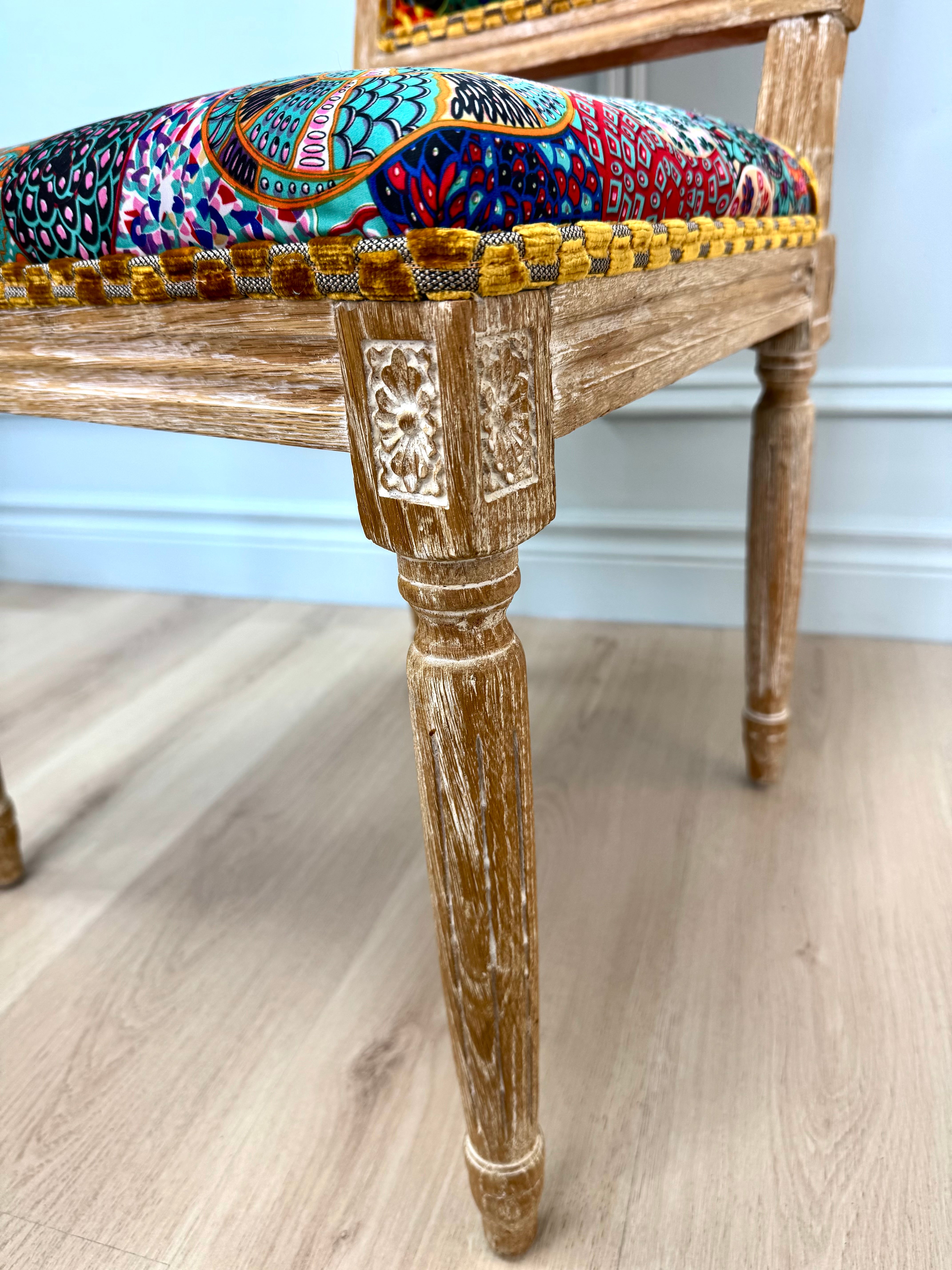 Louis Dining Chairs with Vibrant Upholstery Set of 4