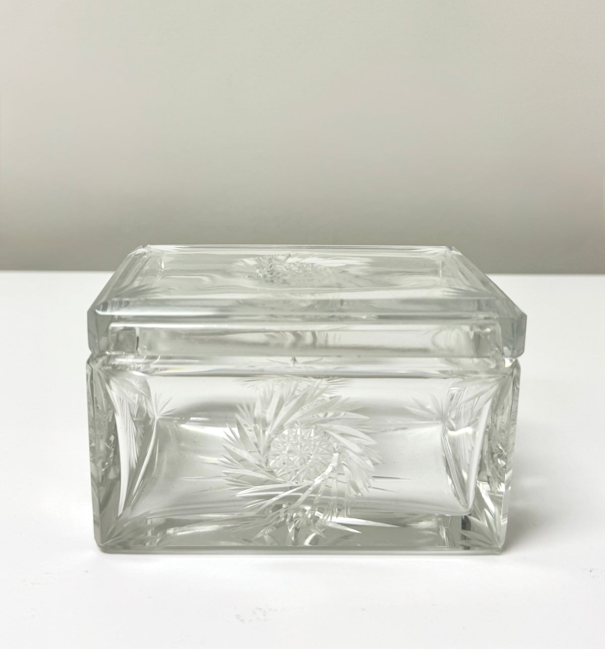 Vintage Pinwheel Crystal Box