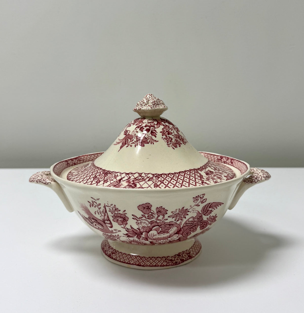 Vintage MASON'S 'Stratford' Red Covered Bowl
