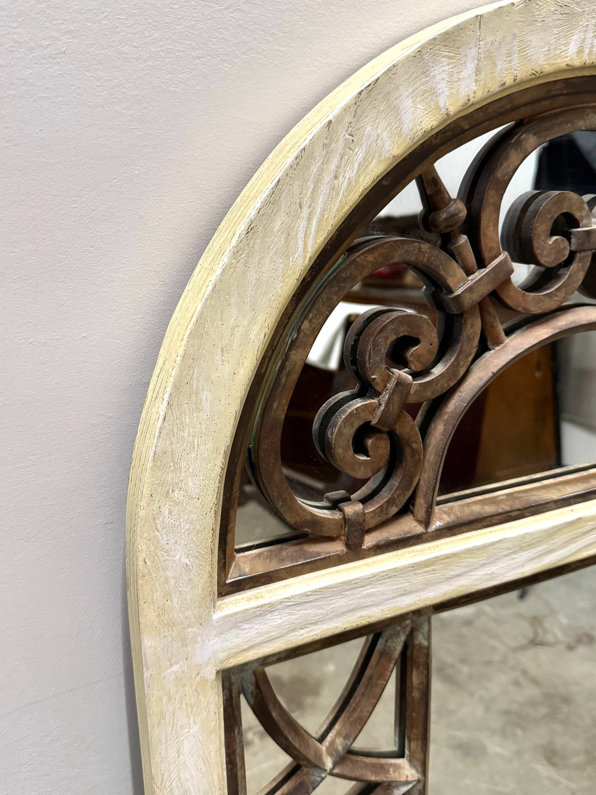 Farmhouse Arch-top Mirror