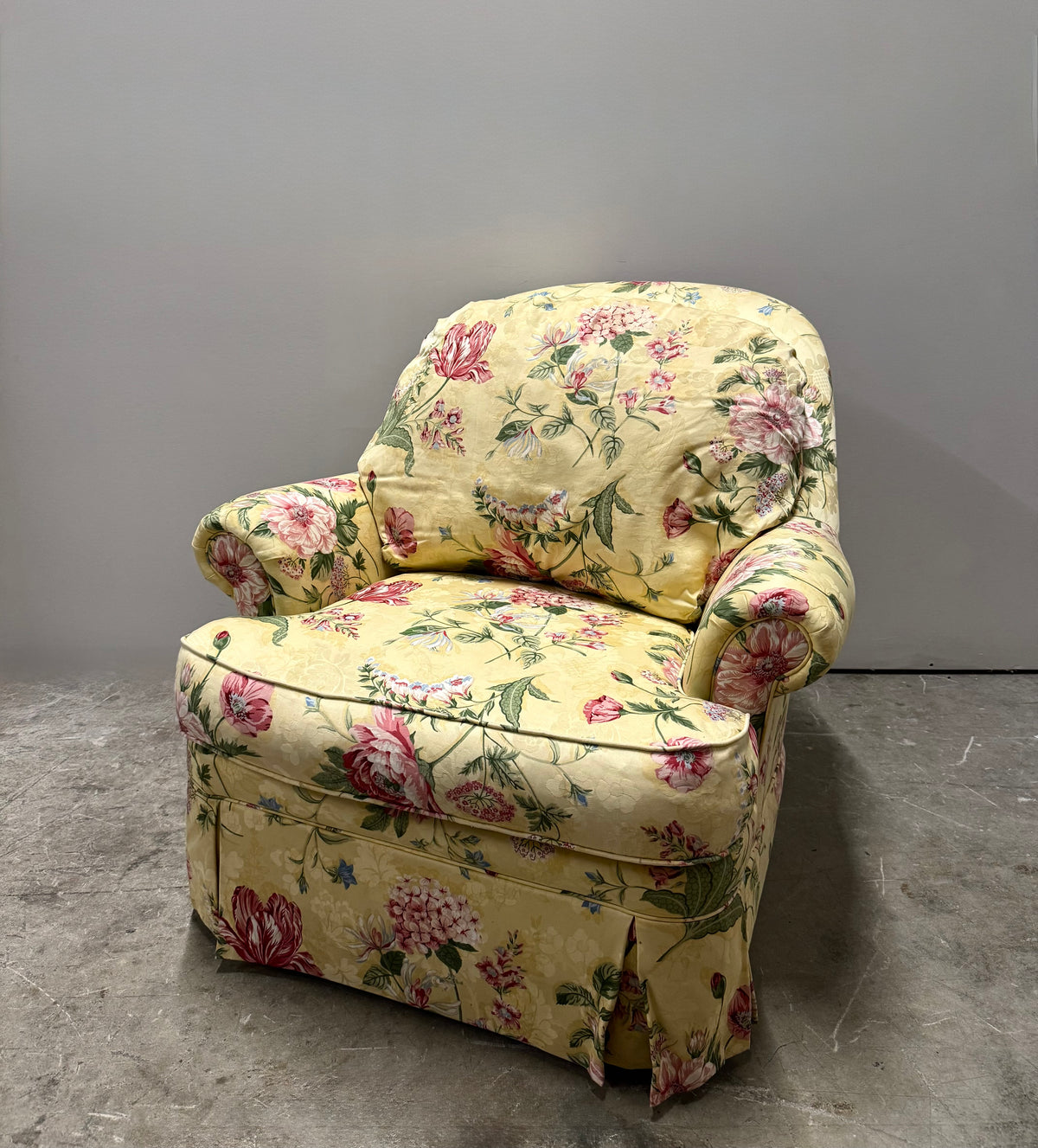 ETHAN ALLEN Yellow Floral Swivel Chair