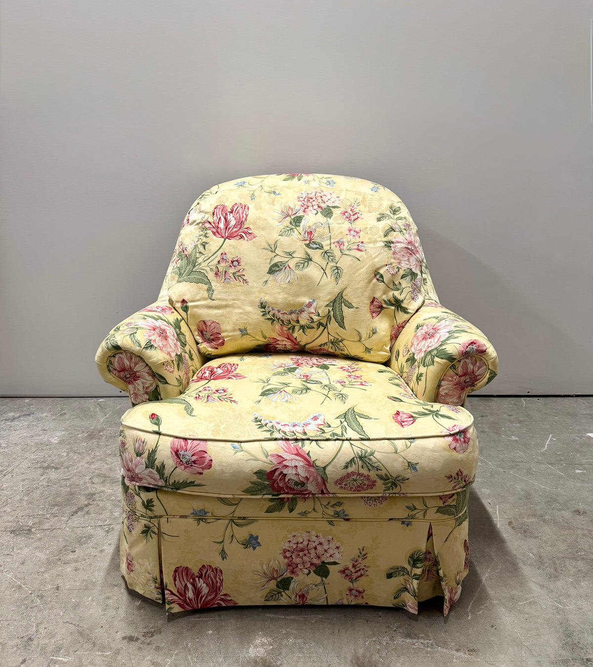 ETHAN ALLEN Yellow Floral Swivel Chair