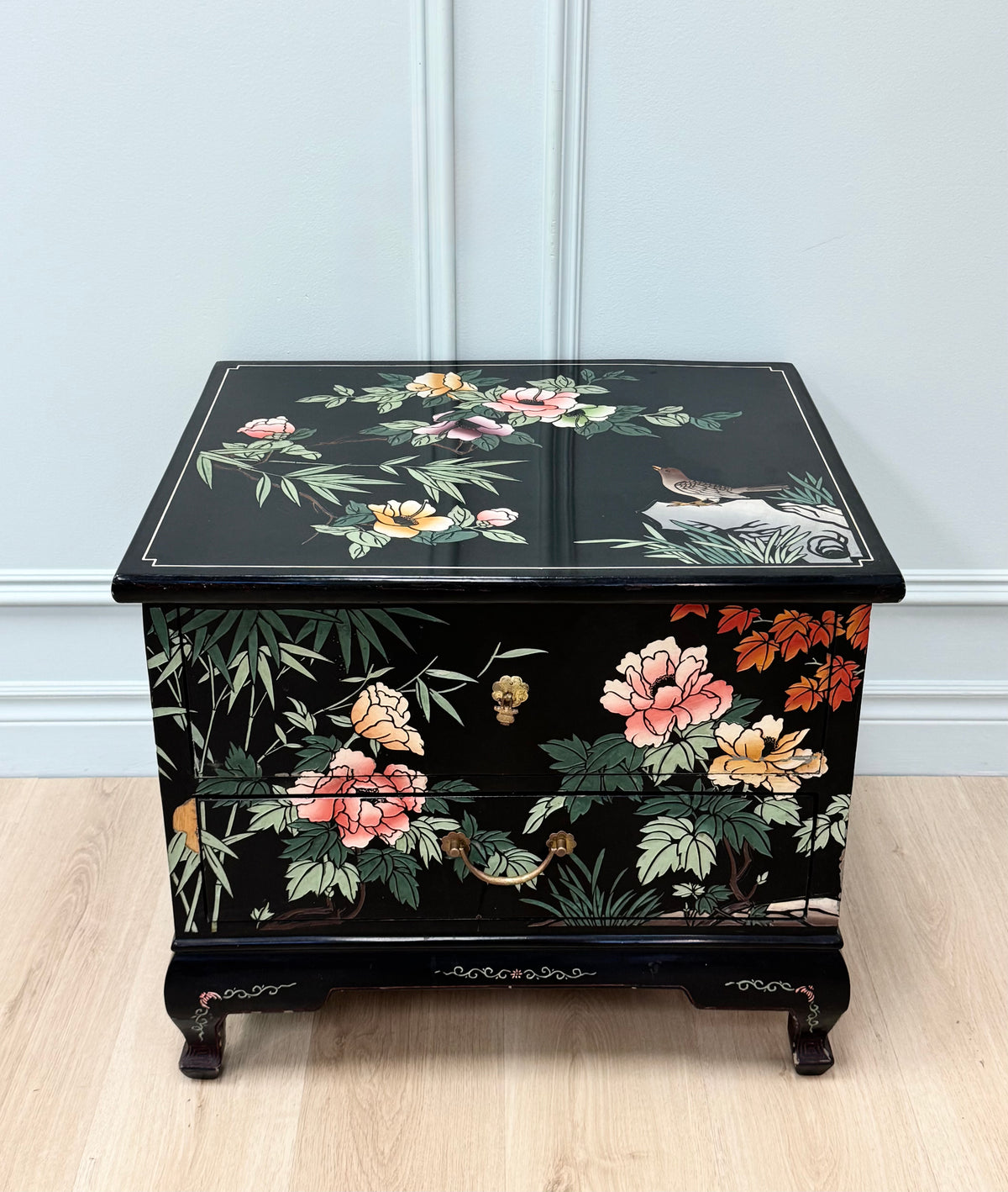 Black Lacquer Chinoiserie Side Table