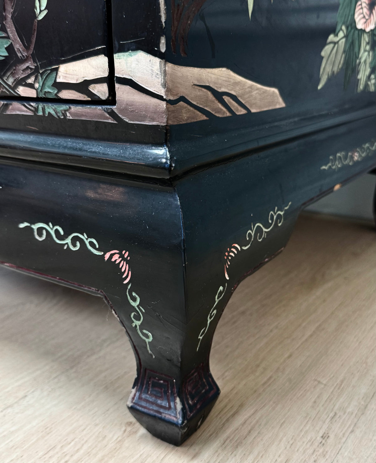 Black Lacquer Chinoiserie Side Table