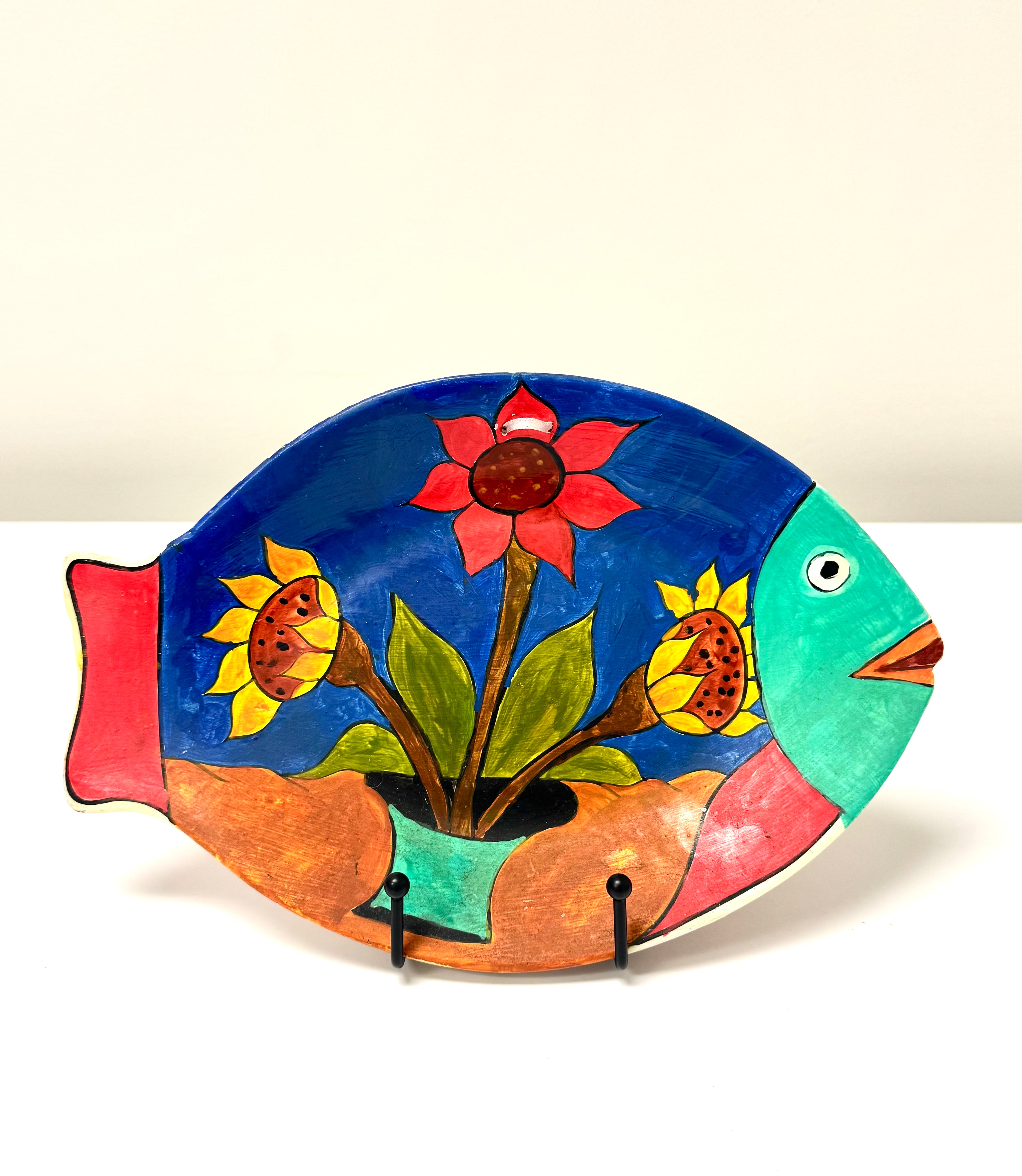 Hand-painted Terracotta Fish Plate