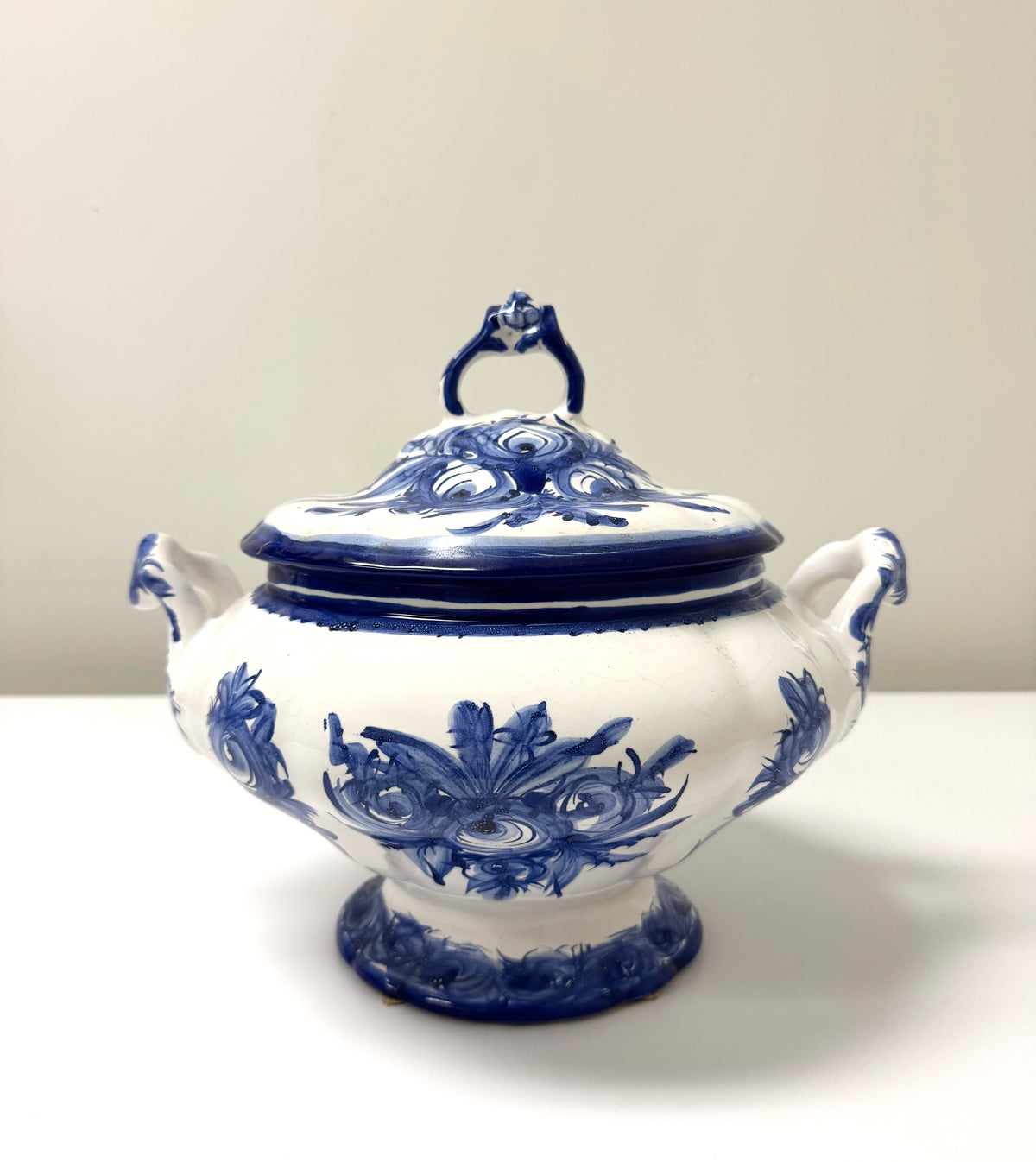 VESTAL ALCOBACA Tureen