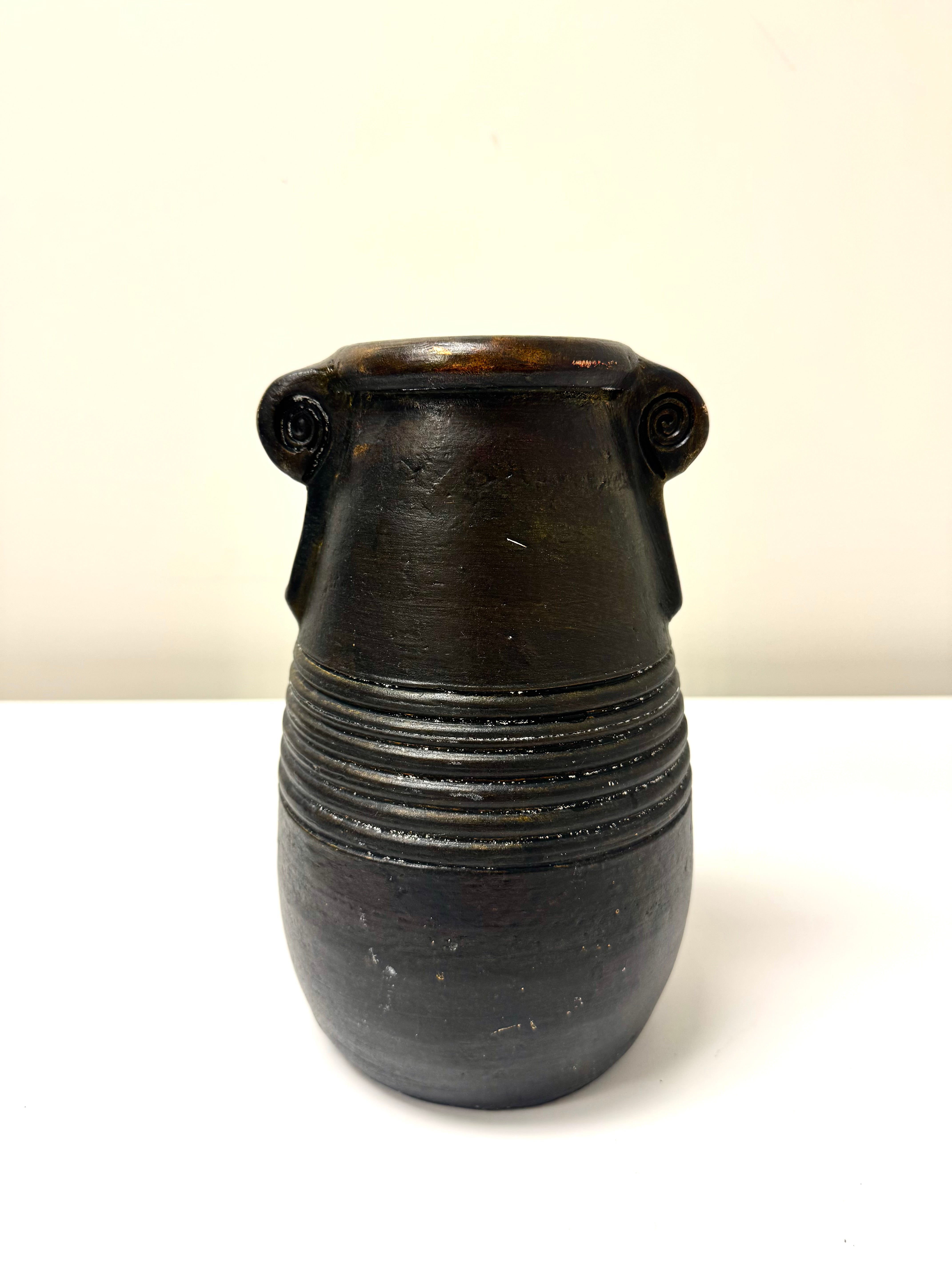 Dark Brown Ribbed Pottery Vase