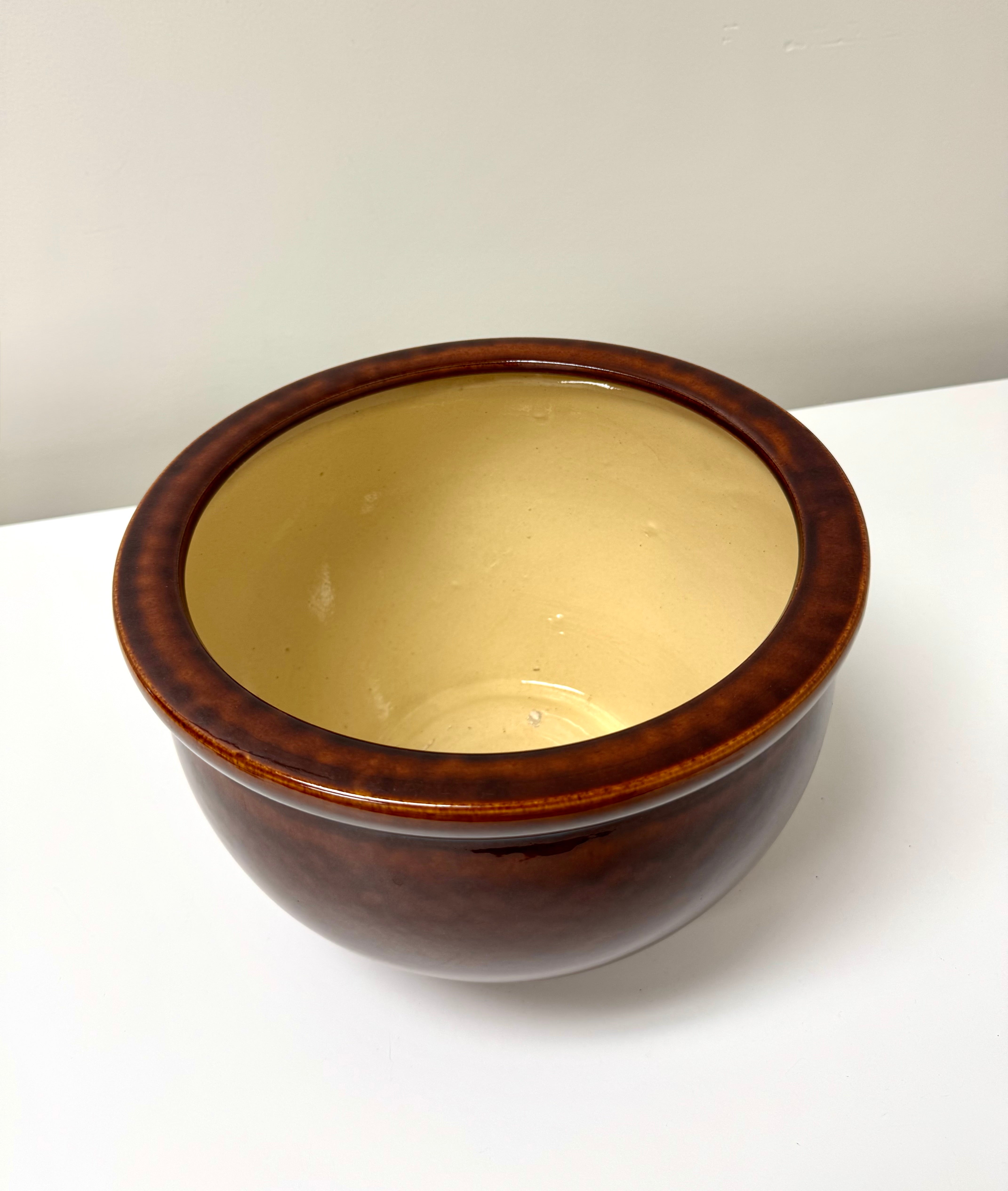 Gloss Brown Planter