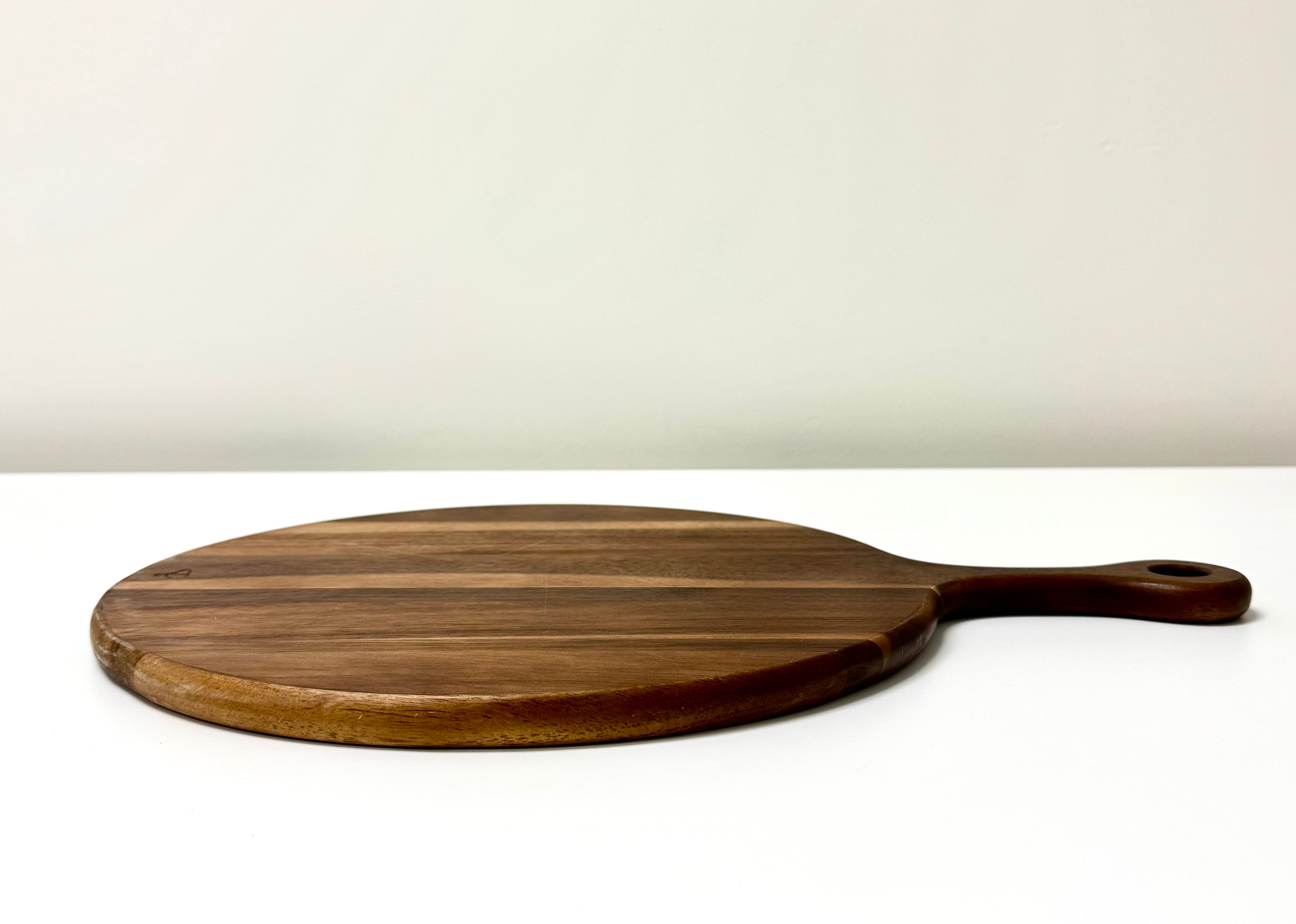 Wooden Paddle Cutting Board