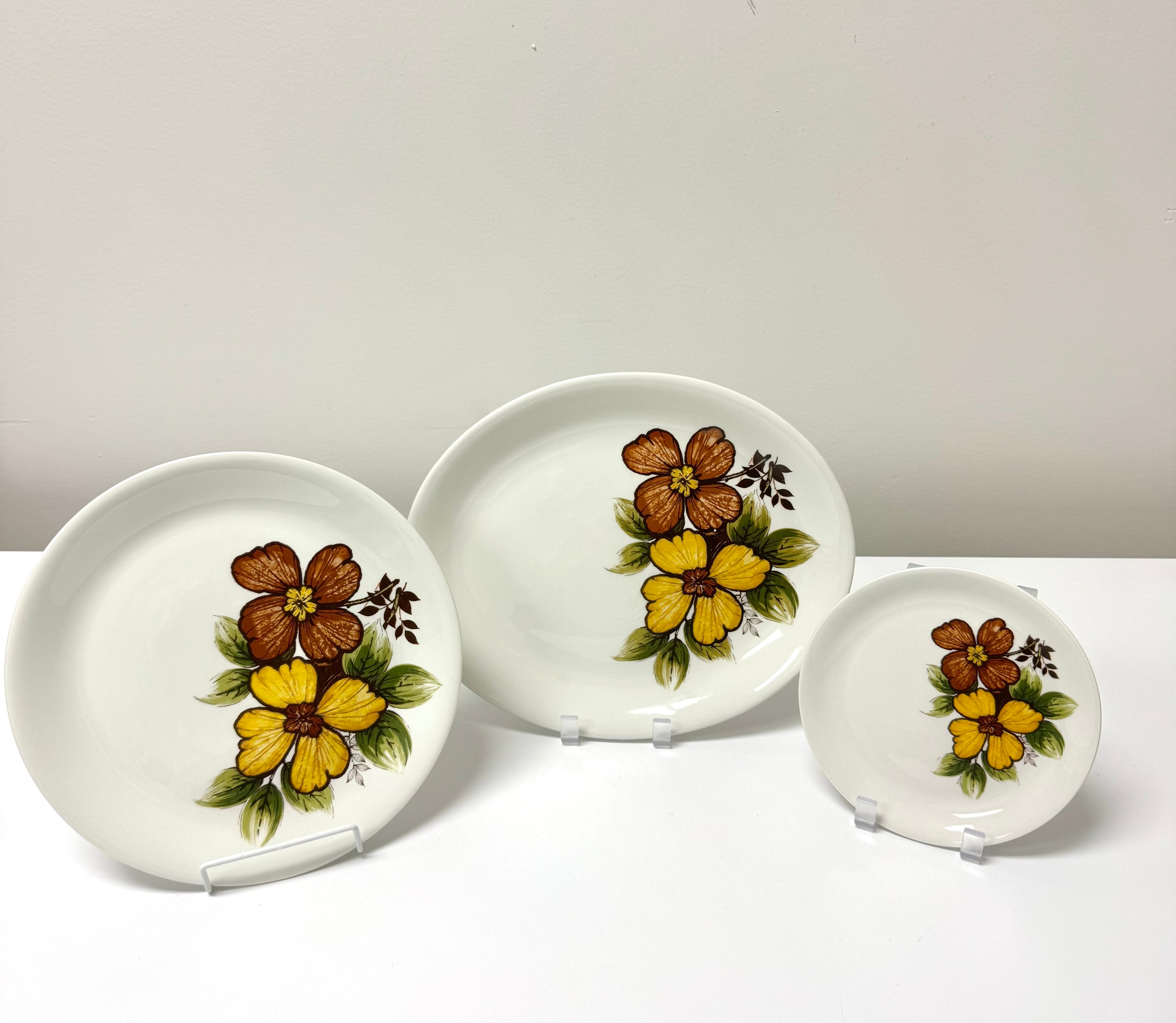 Vintage MYOTT 'Woodstock' Dinnerware Set for 4