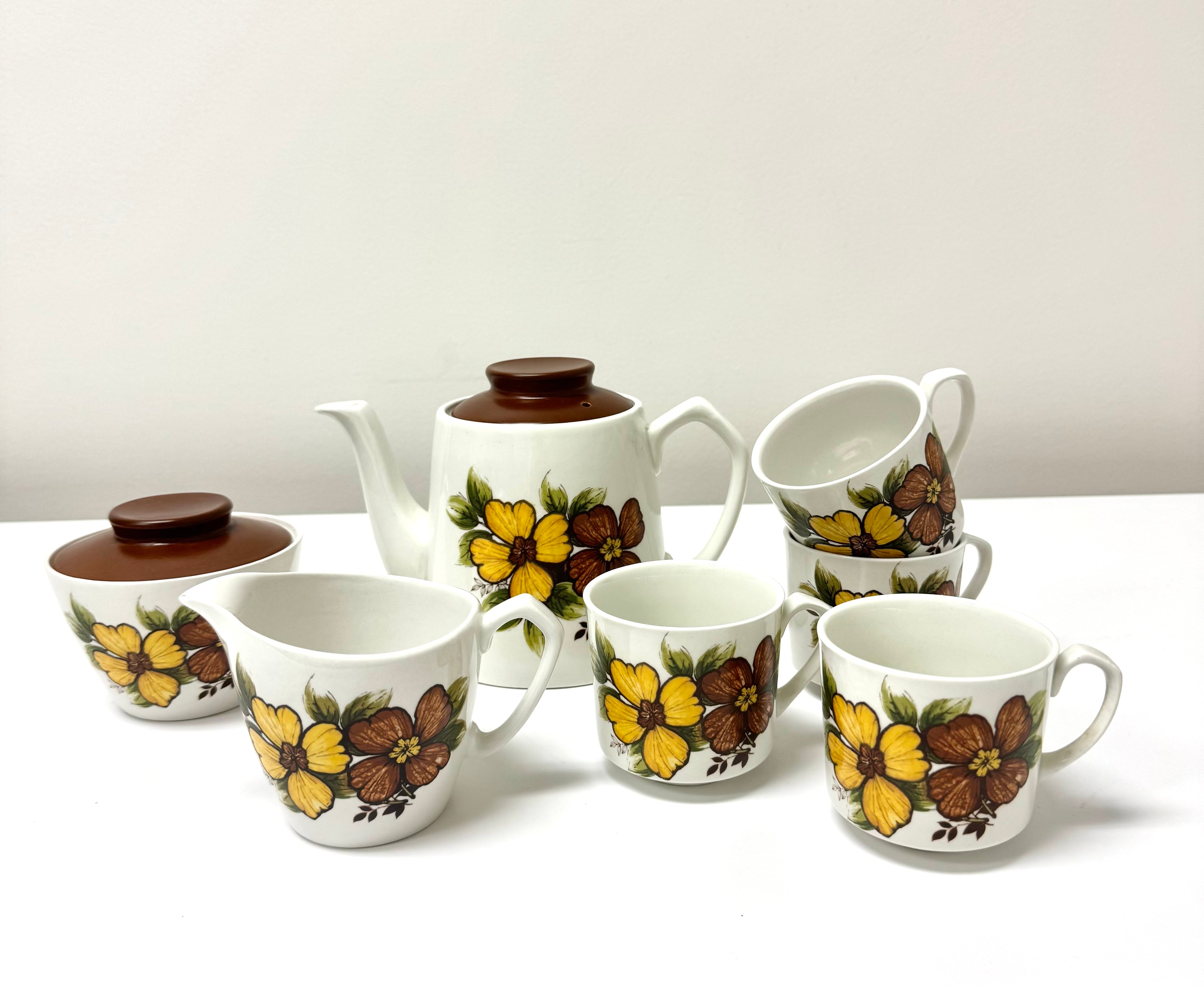 Vintage MYOTT 'Woodstock' Dinnerware Set for 4