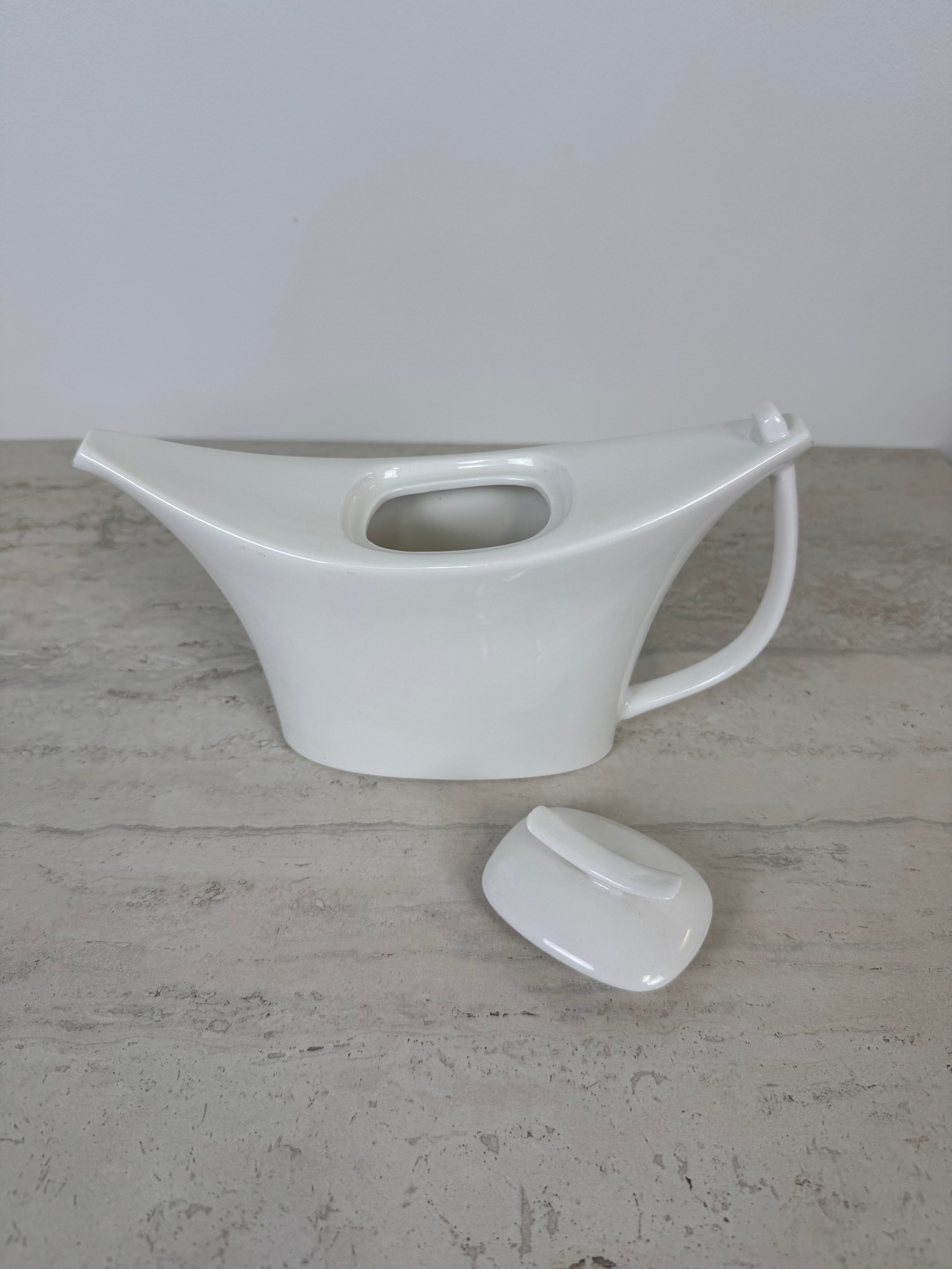 New Wave White Porcelain Teapot