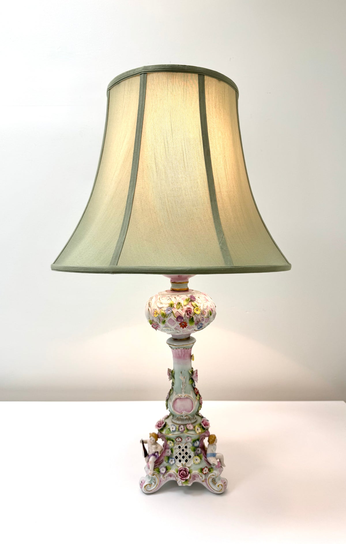 Vintage Dresden Rococo Porcelain Cherub Lamp
