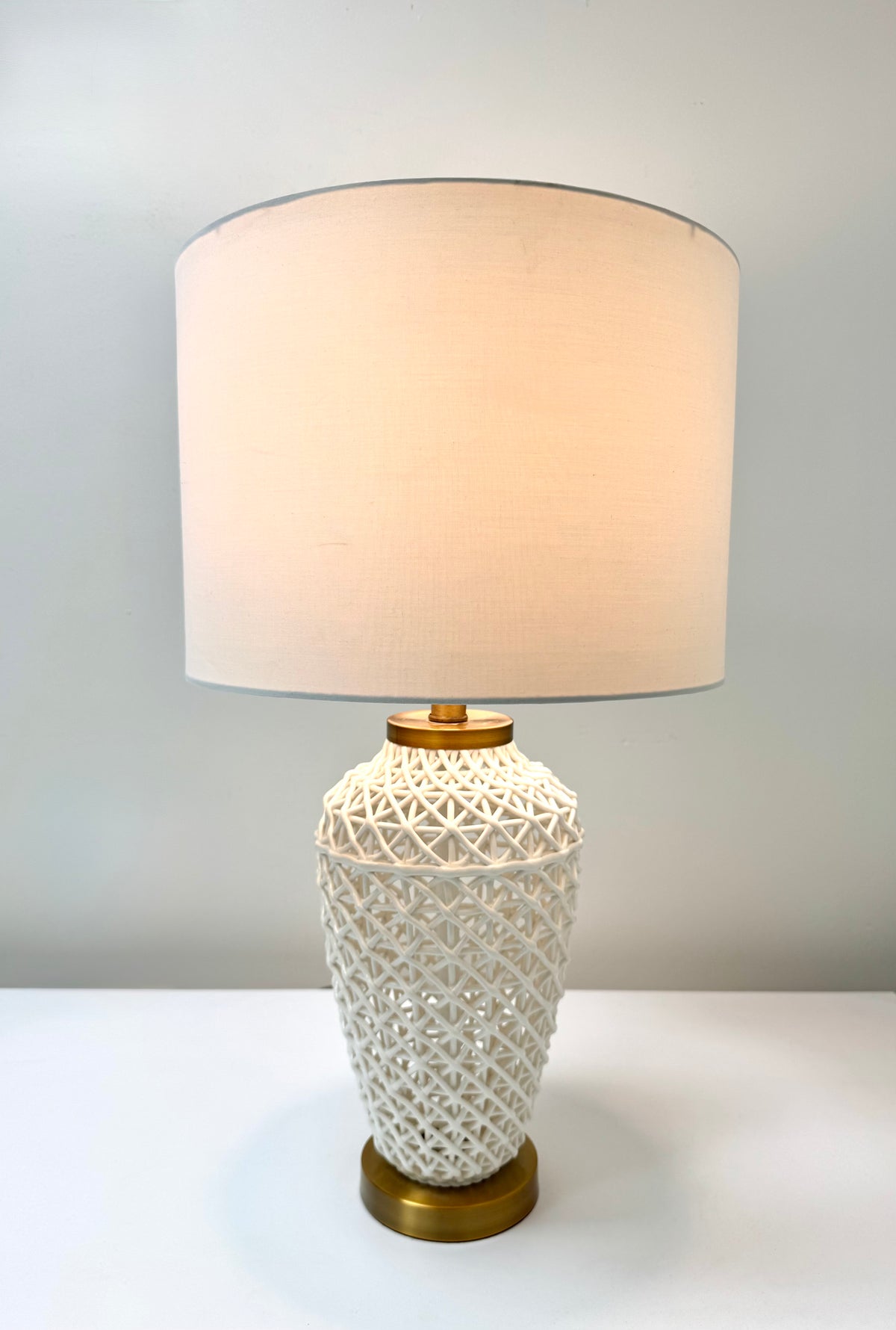 White Woven Ceramic Lamp
