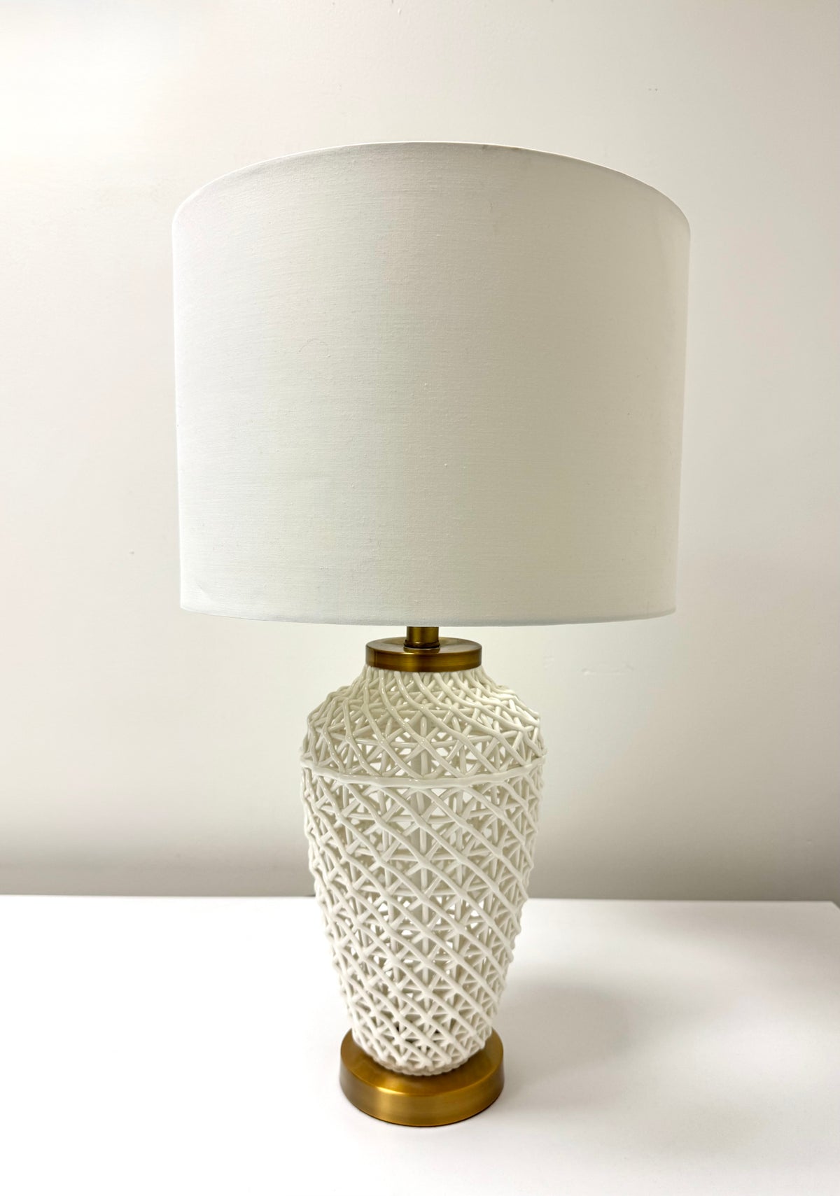 White Woven Ceramic Lamp