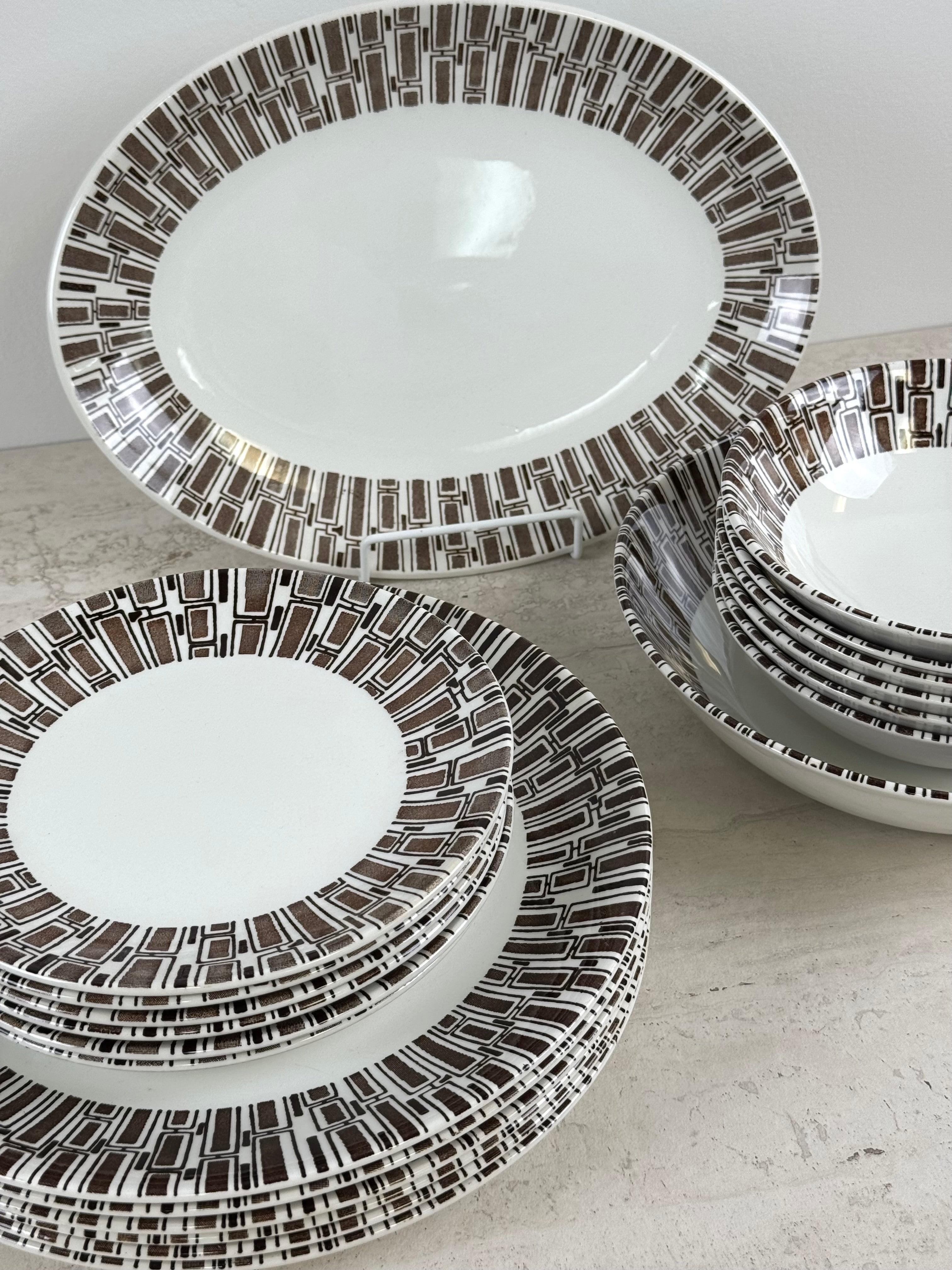 Vintage 'Espresso' Dinnerware Set for 6
