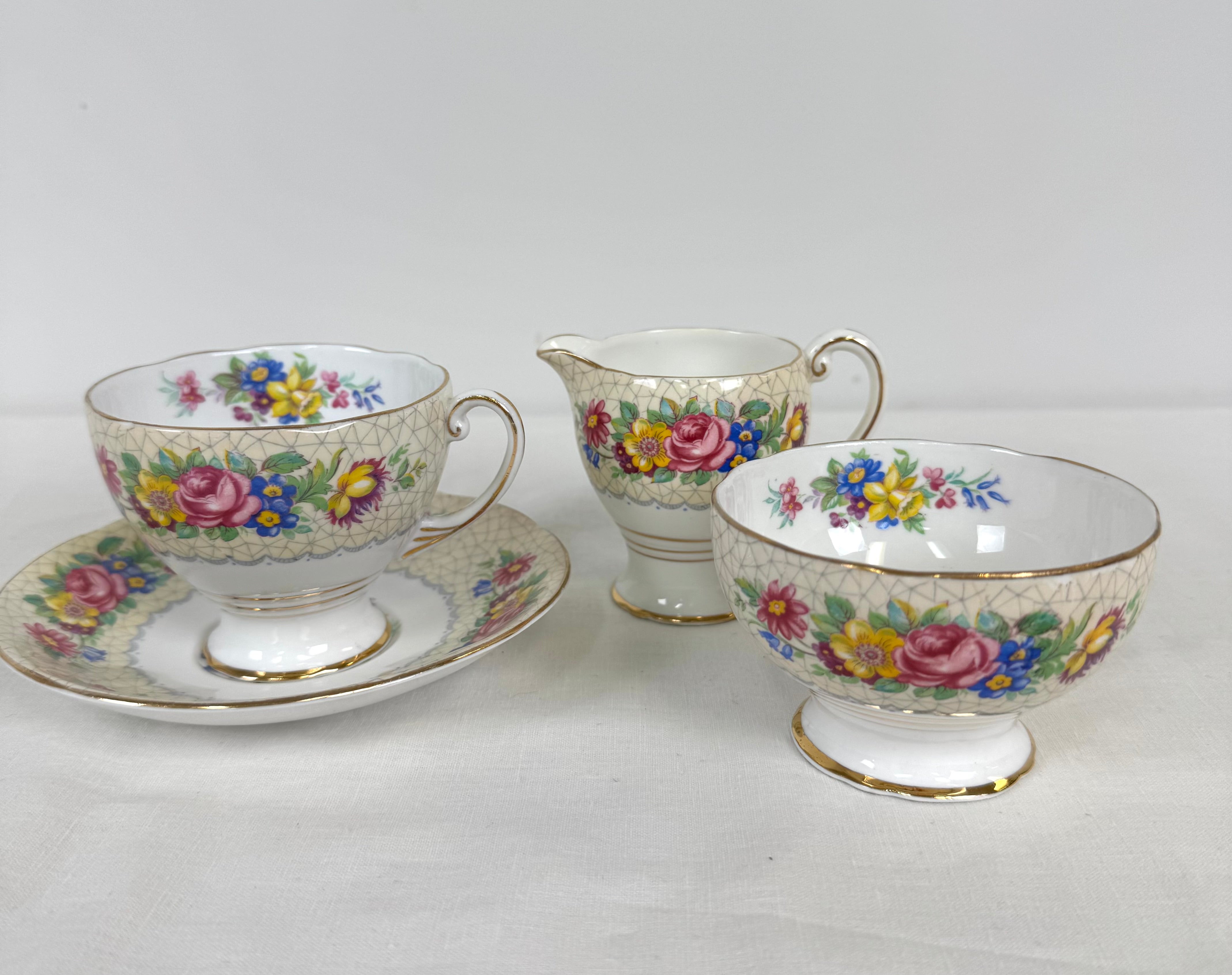 ROYAL STANDARD 'Brussels Lace' Set