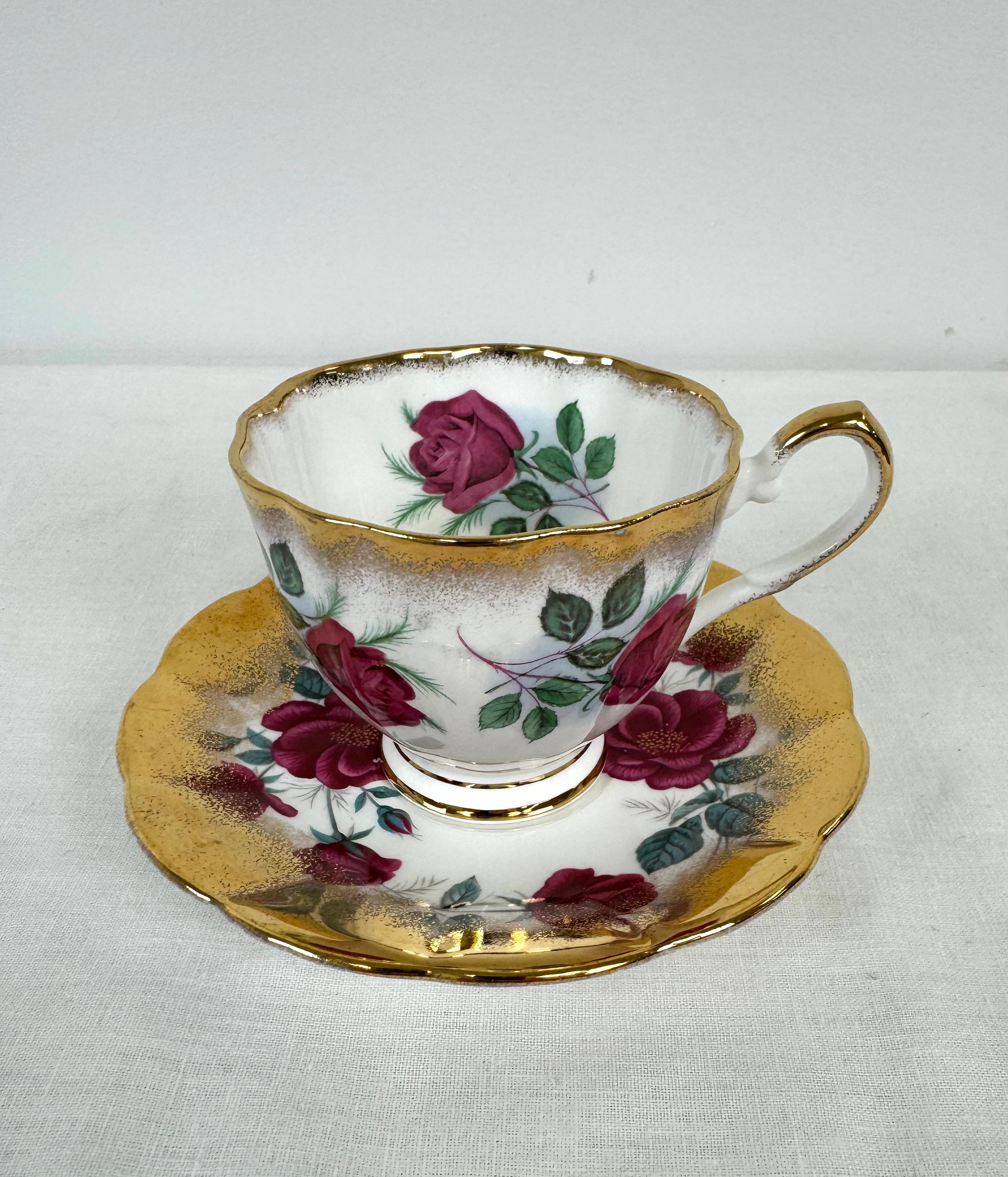 STRATFORD Red Roses Cup & Saucer