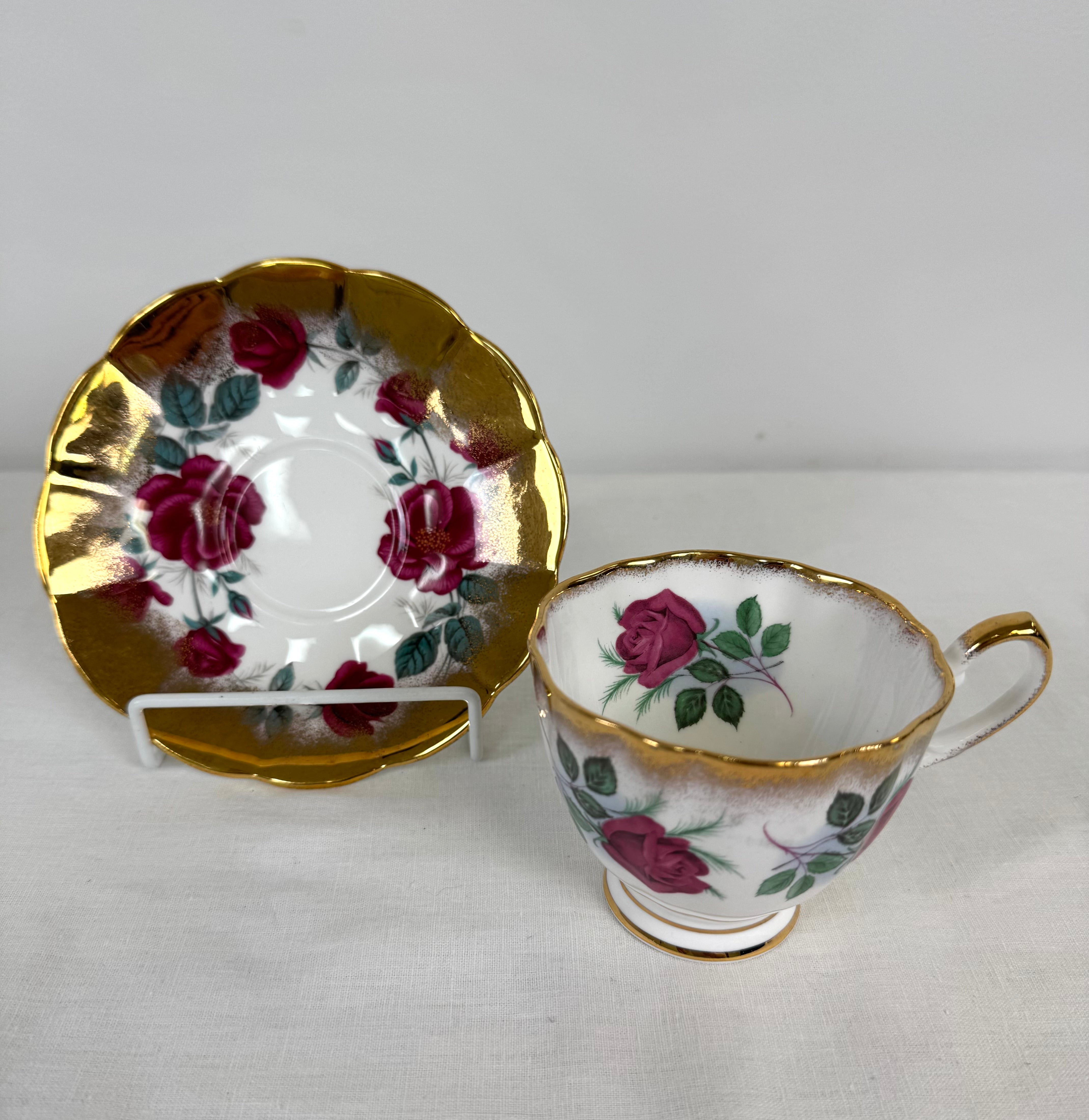 STRATFORD Red Roses Cup & Saucer