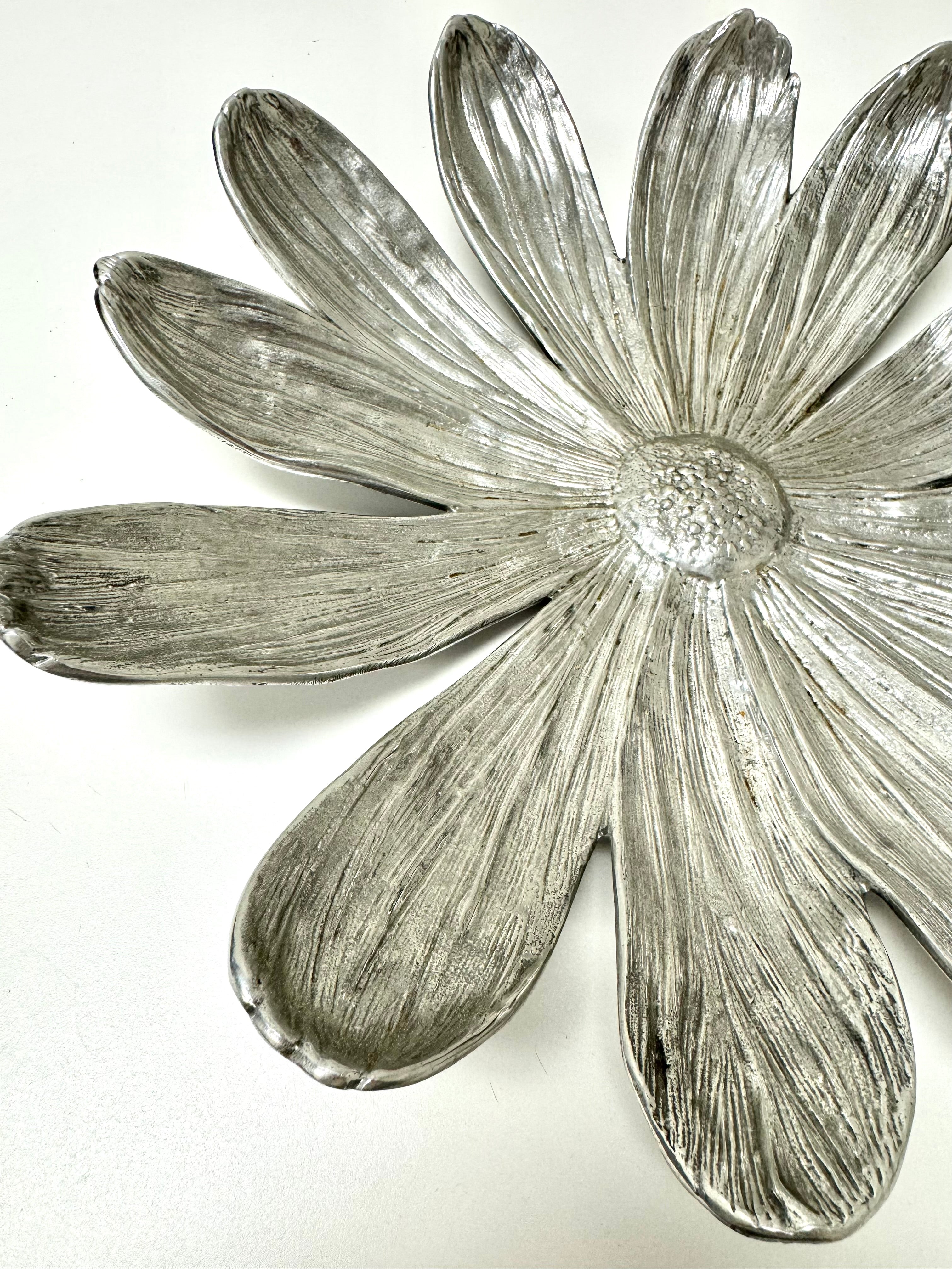 MICHAEL ARAM for WATERFORD Daisy Centrepiece Bowl