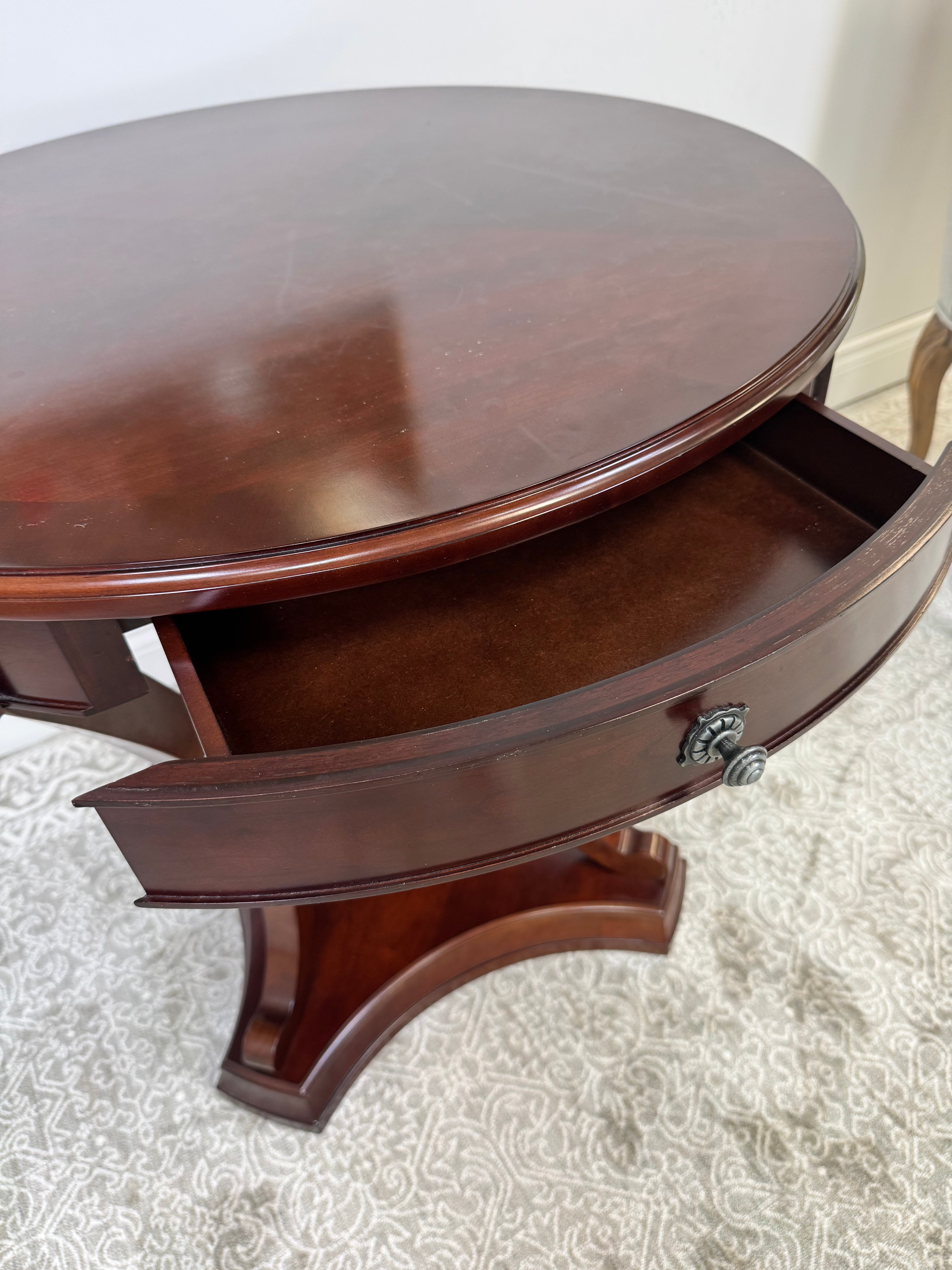 BOMBAY Hall Table