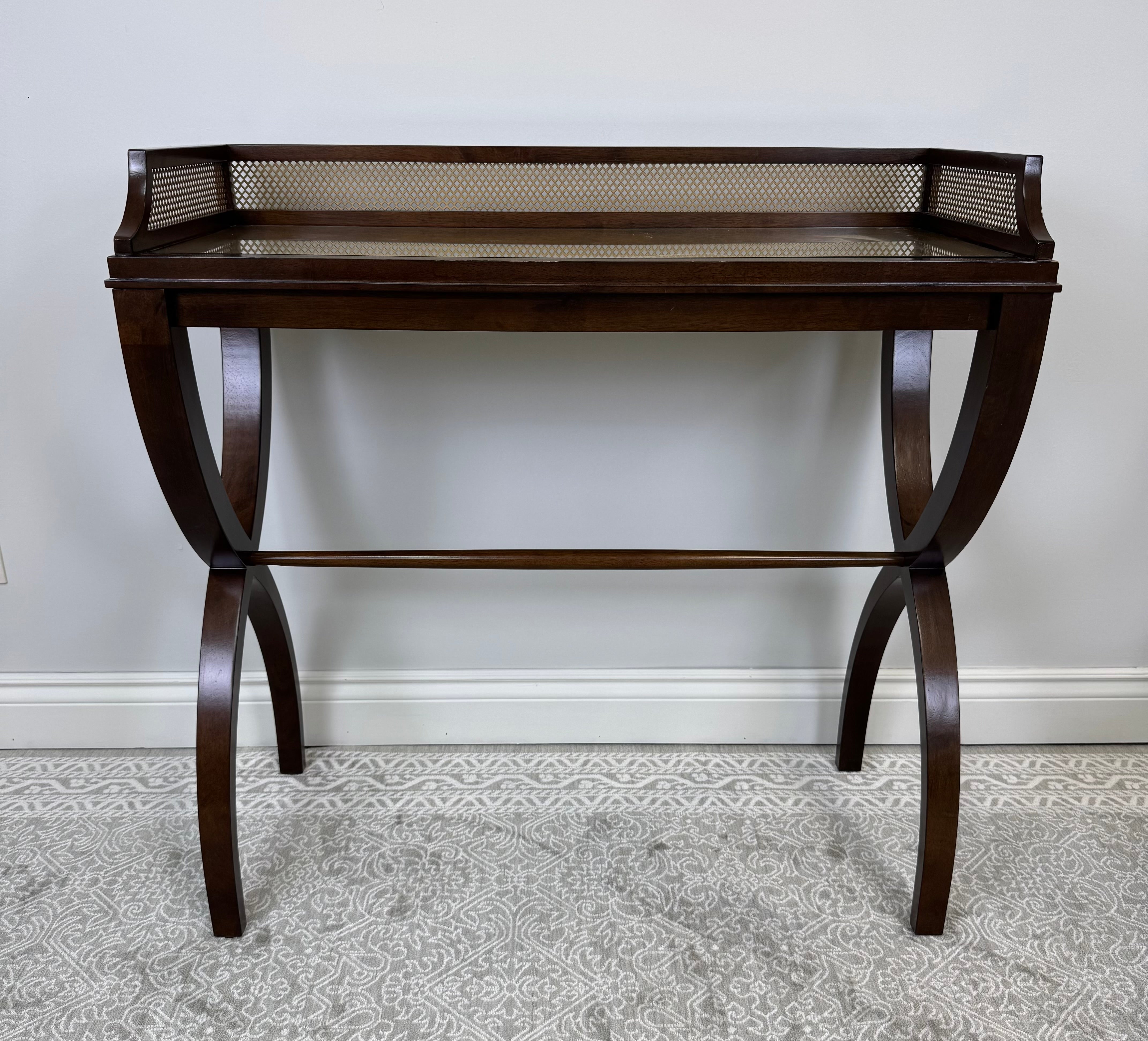 HOOKER 'Skyline' Consulate Table