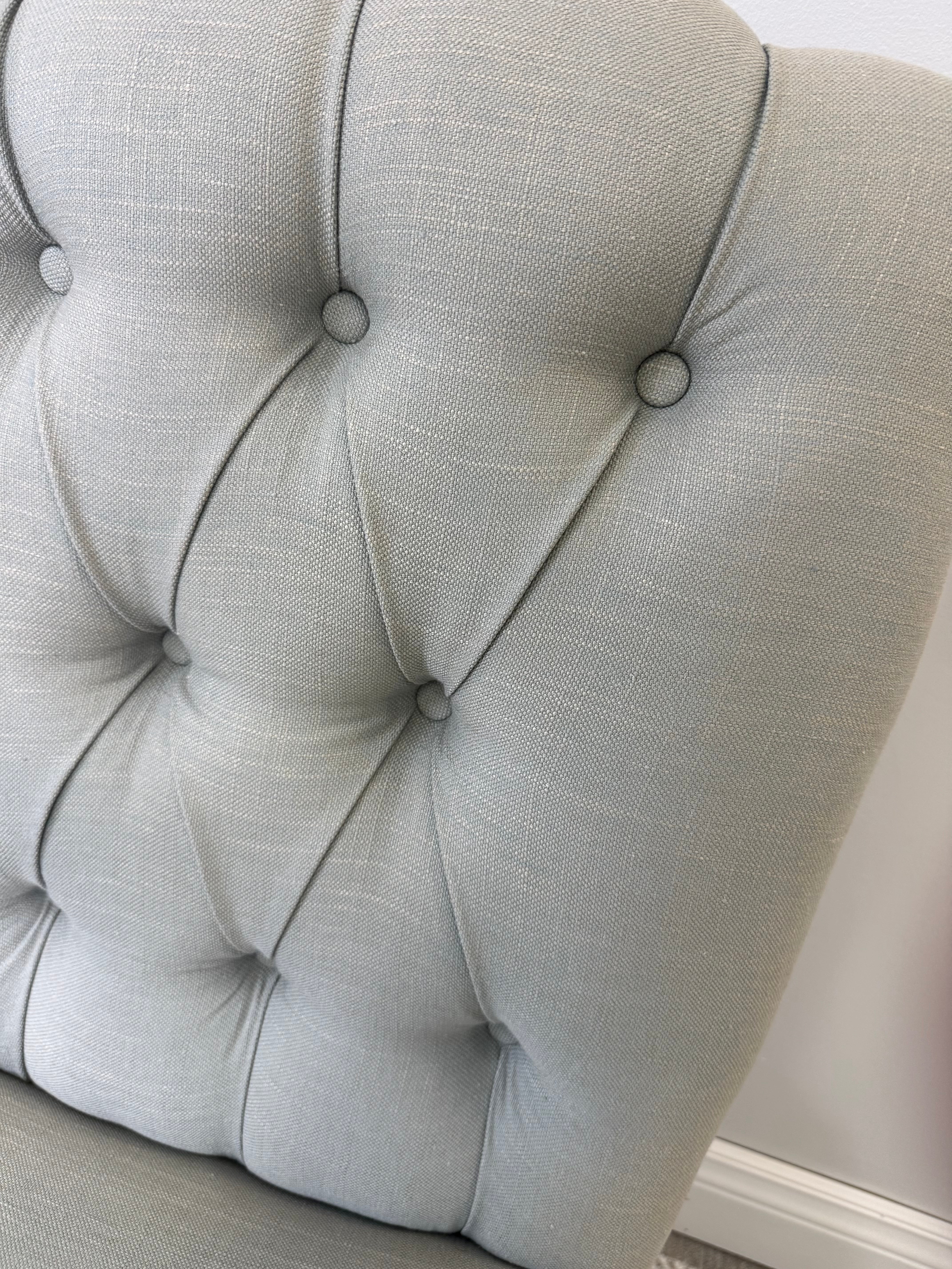 BOMBAY Sage Linen Tufted Chair