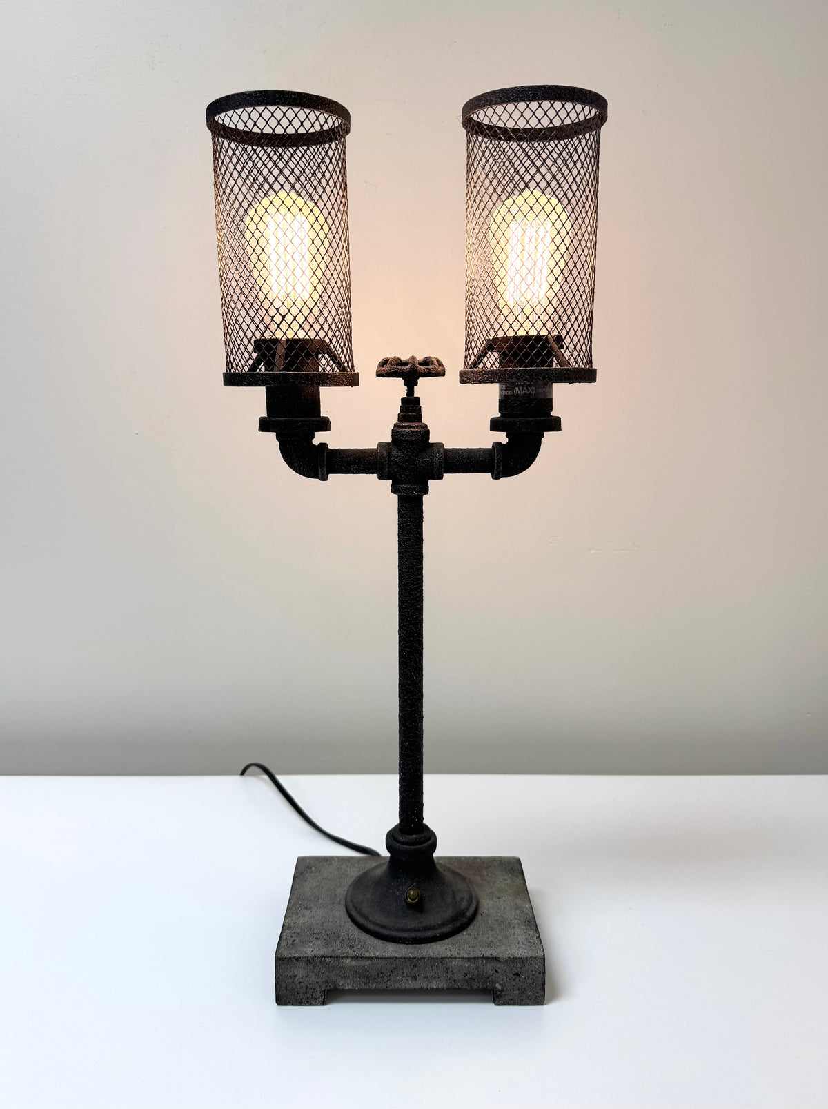 Industrial Metal Mesh Lamp