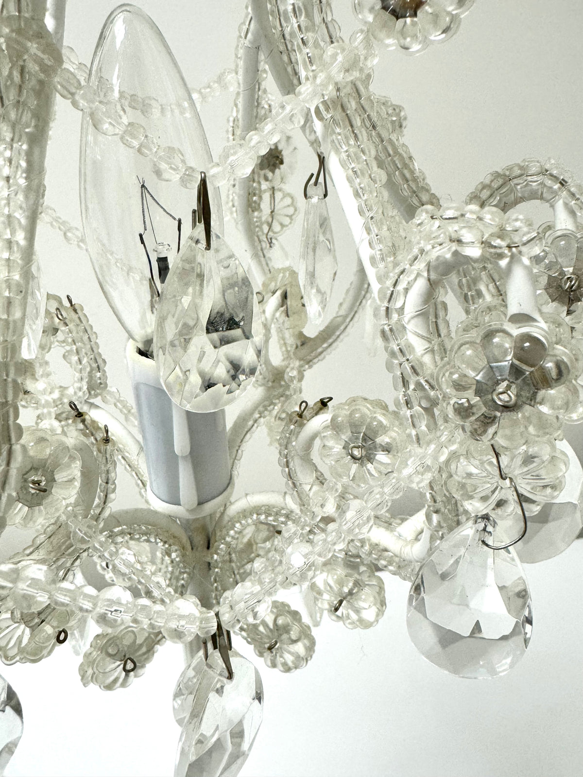 Light Cream Beaded Glass Lamp