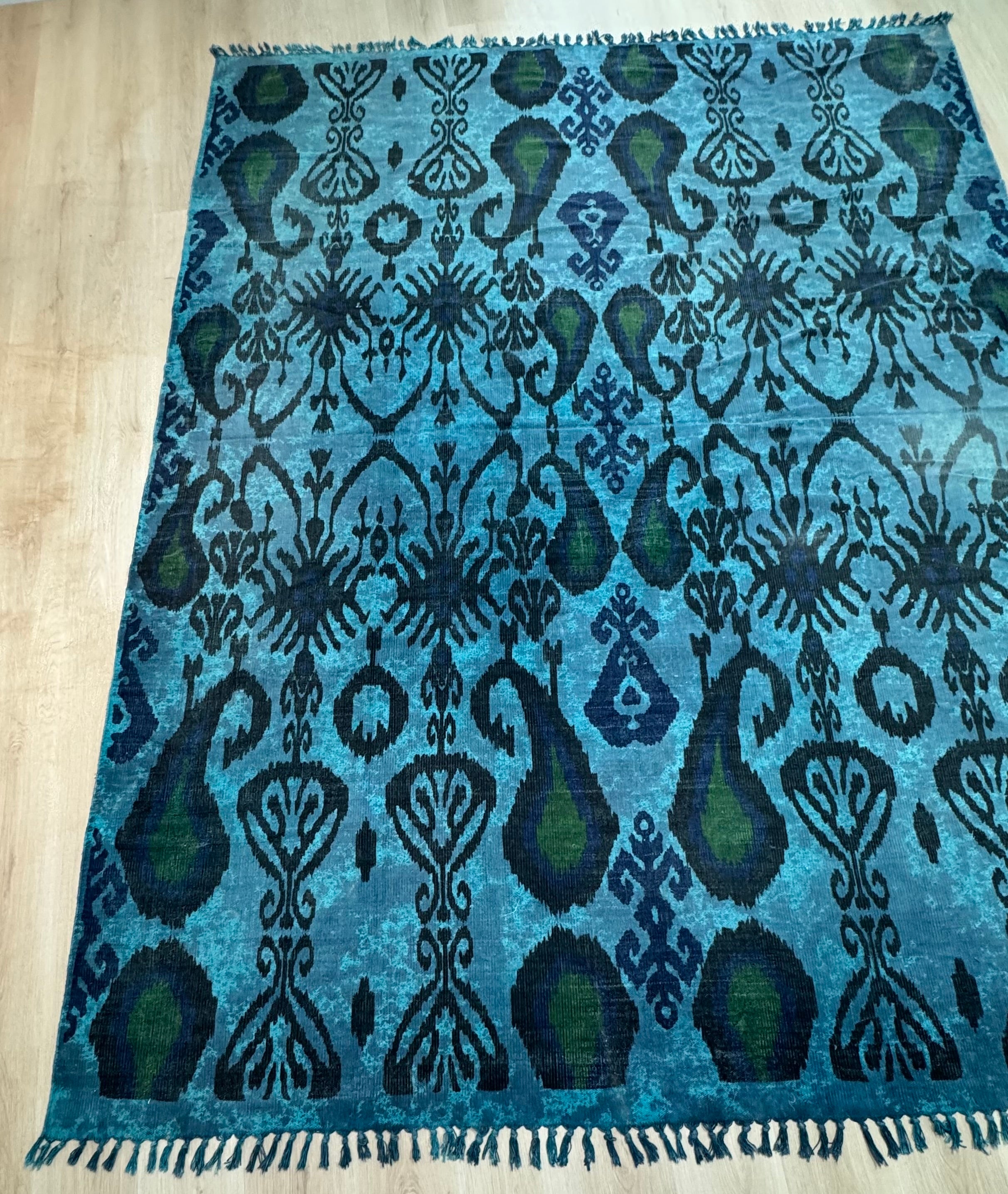 Ocean Blue Abstract Paisley 7'-10" x 10'-2" Cotton Rug