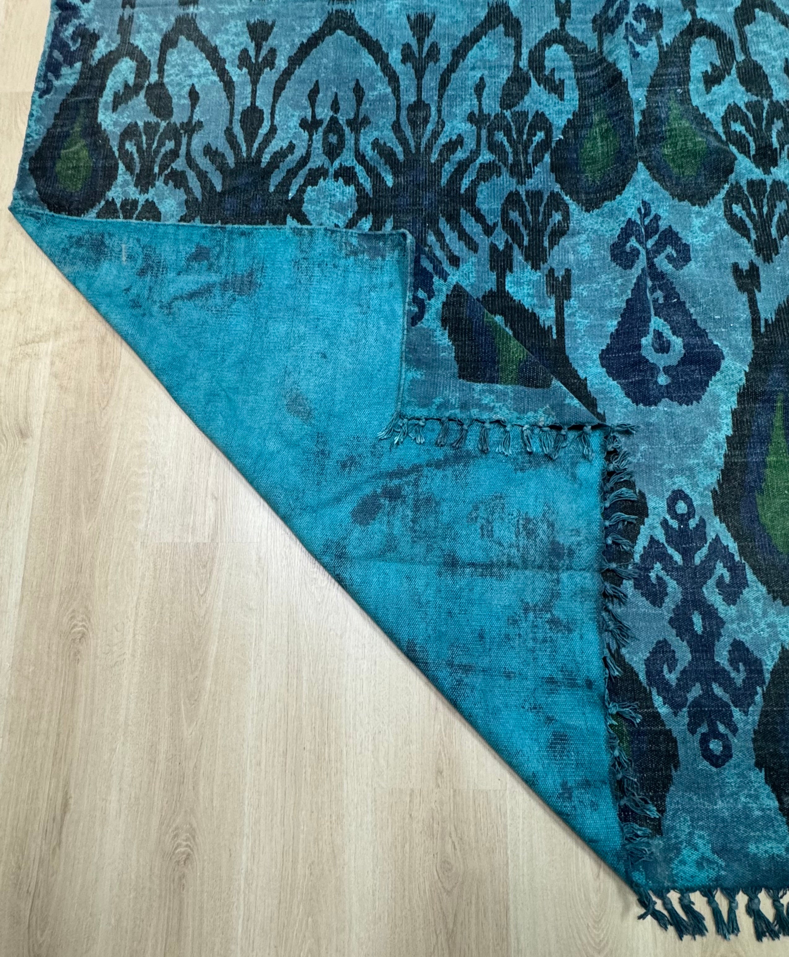 Ocean Blue Abstract Paisley 7'-10" x 10'-2" Cotton Rug