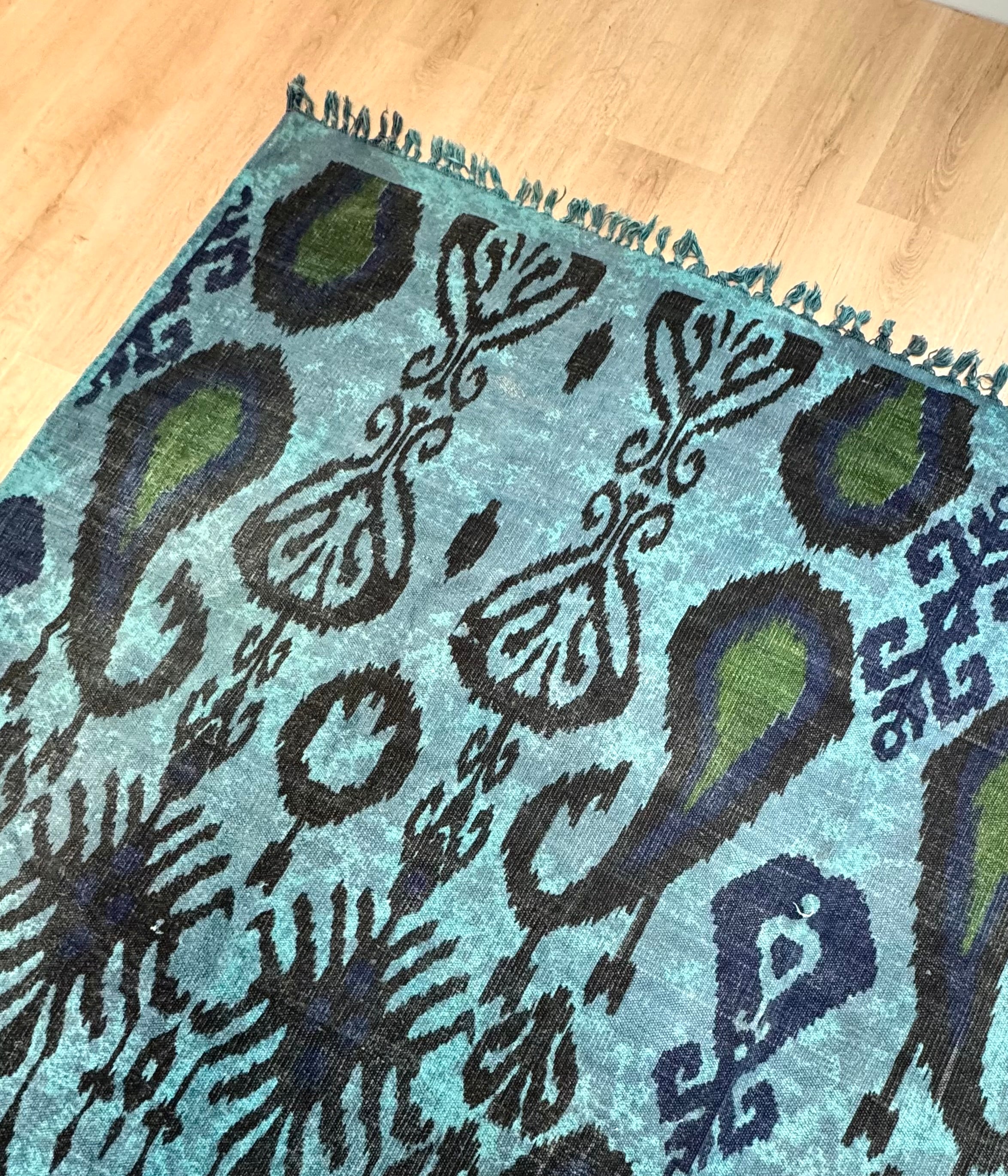 Ocean Blue Abstract Paisley 7'-10" x 10'-2" Cotton Rug