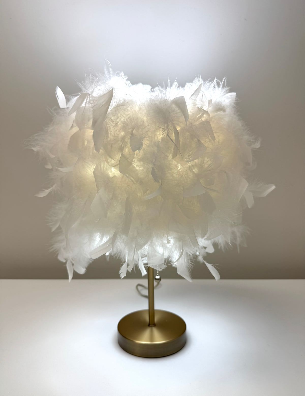 White Feather Lamp