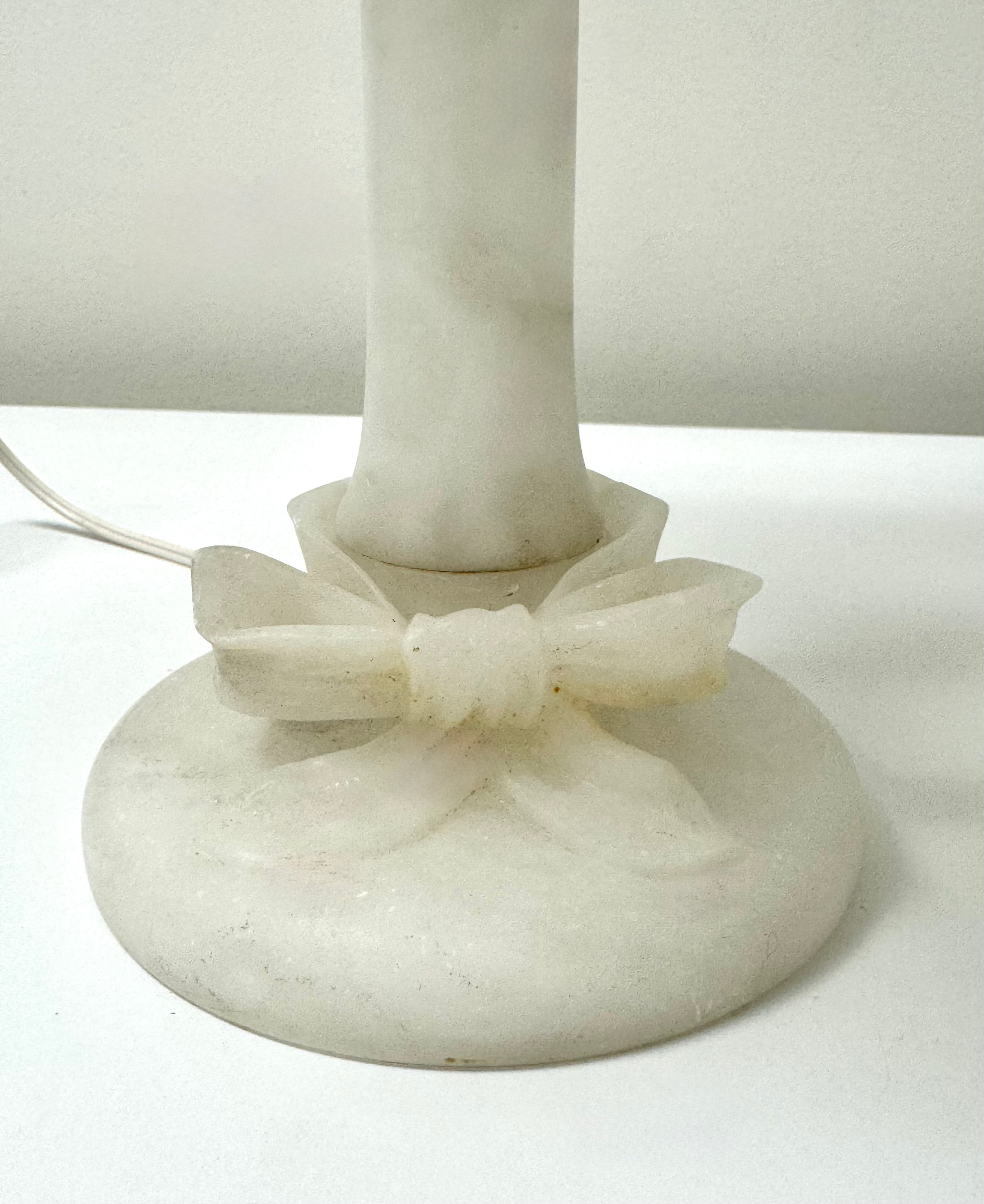 White Alabaster Bow Lamp