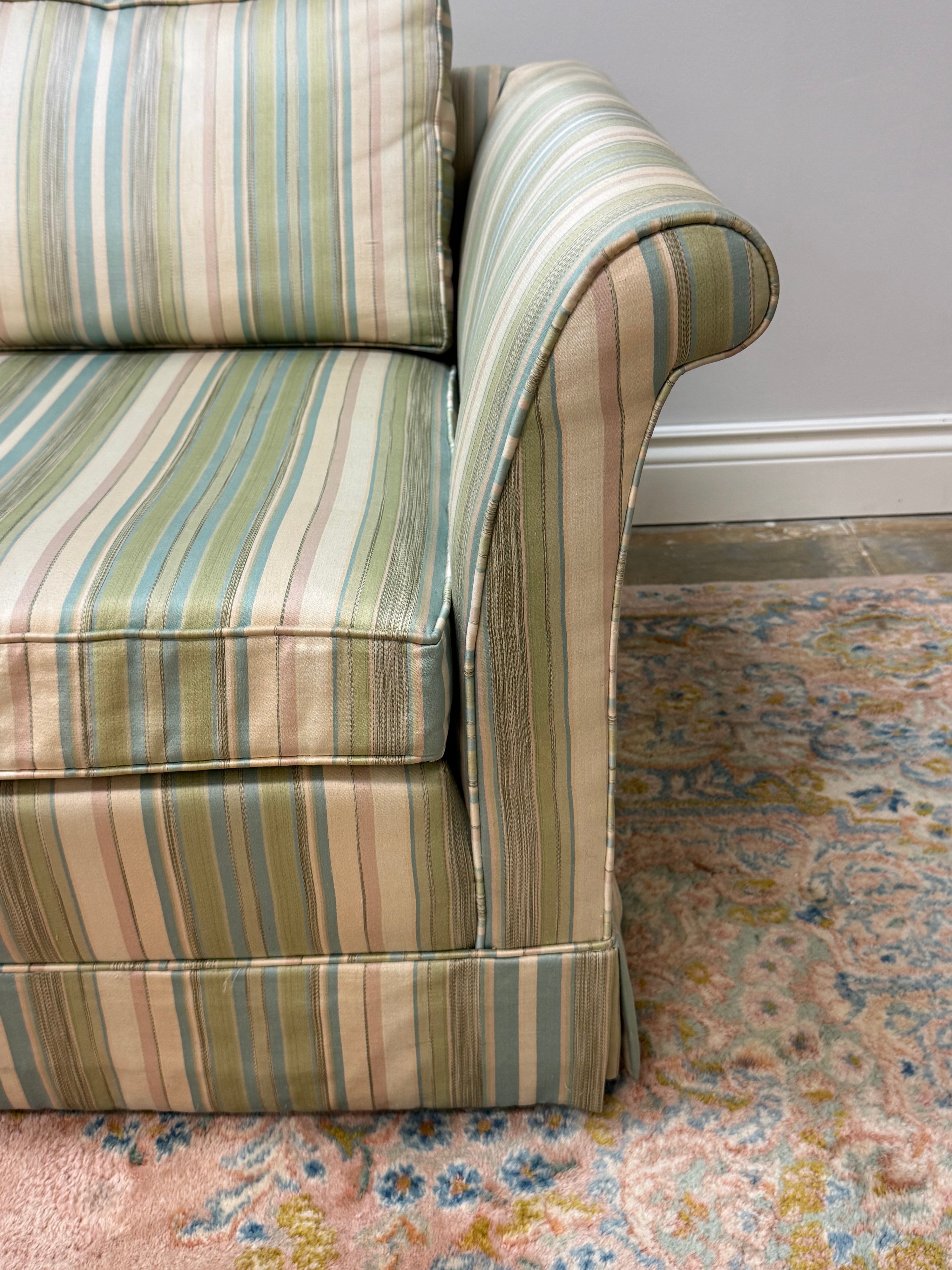 MUELLER Striped Loveseat