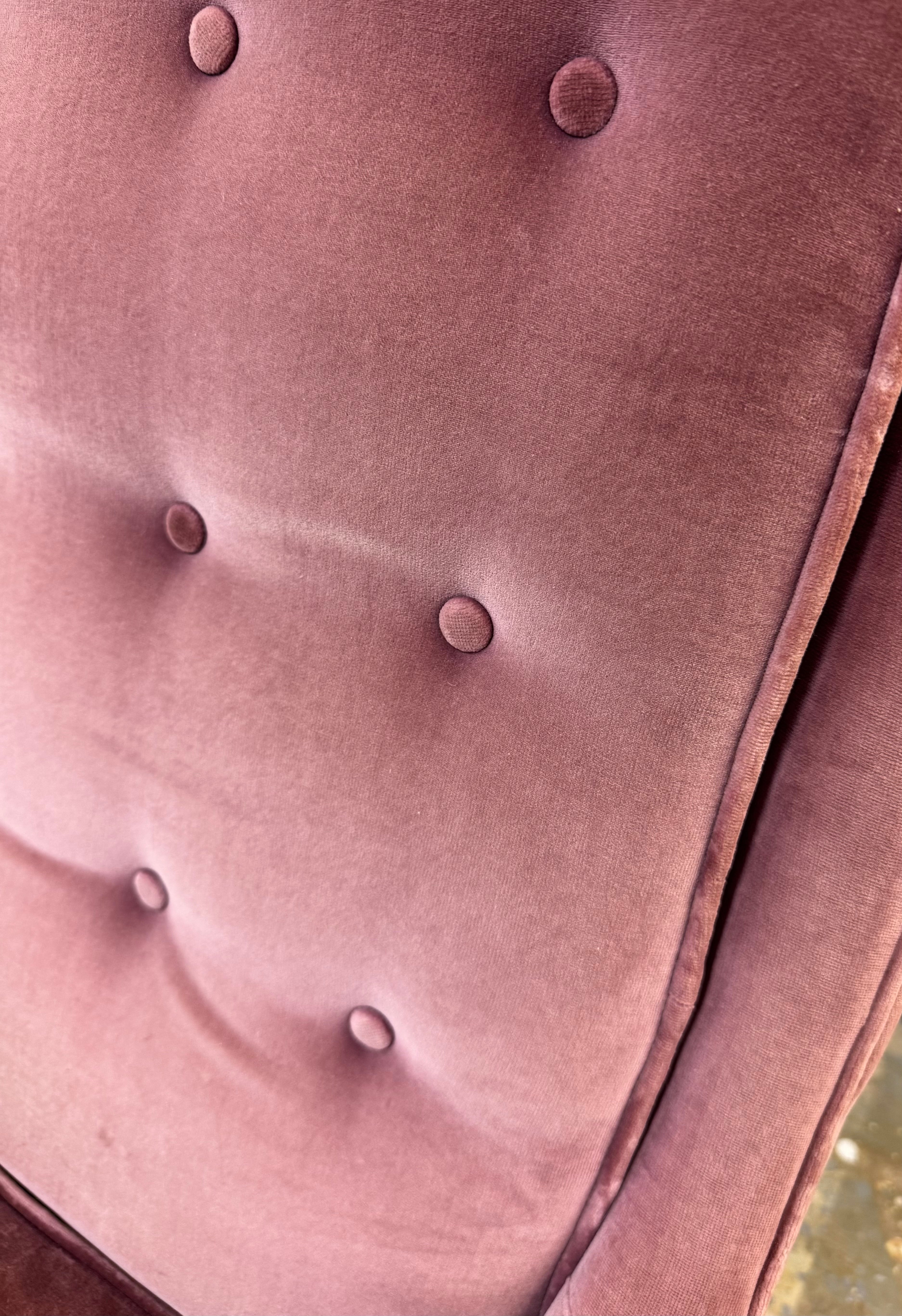 MUELLER Rose Velvet Arm Chair