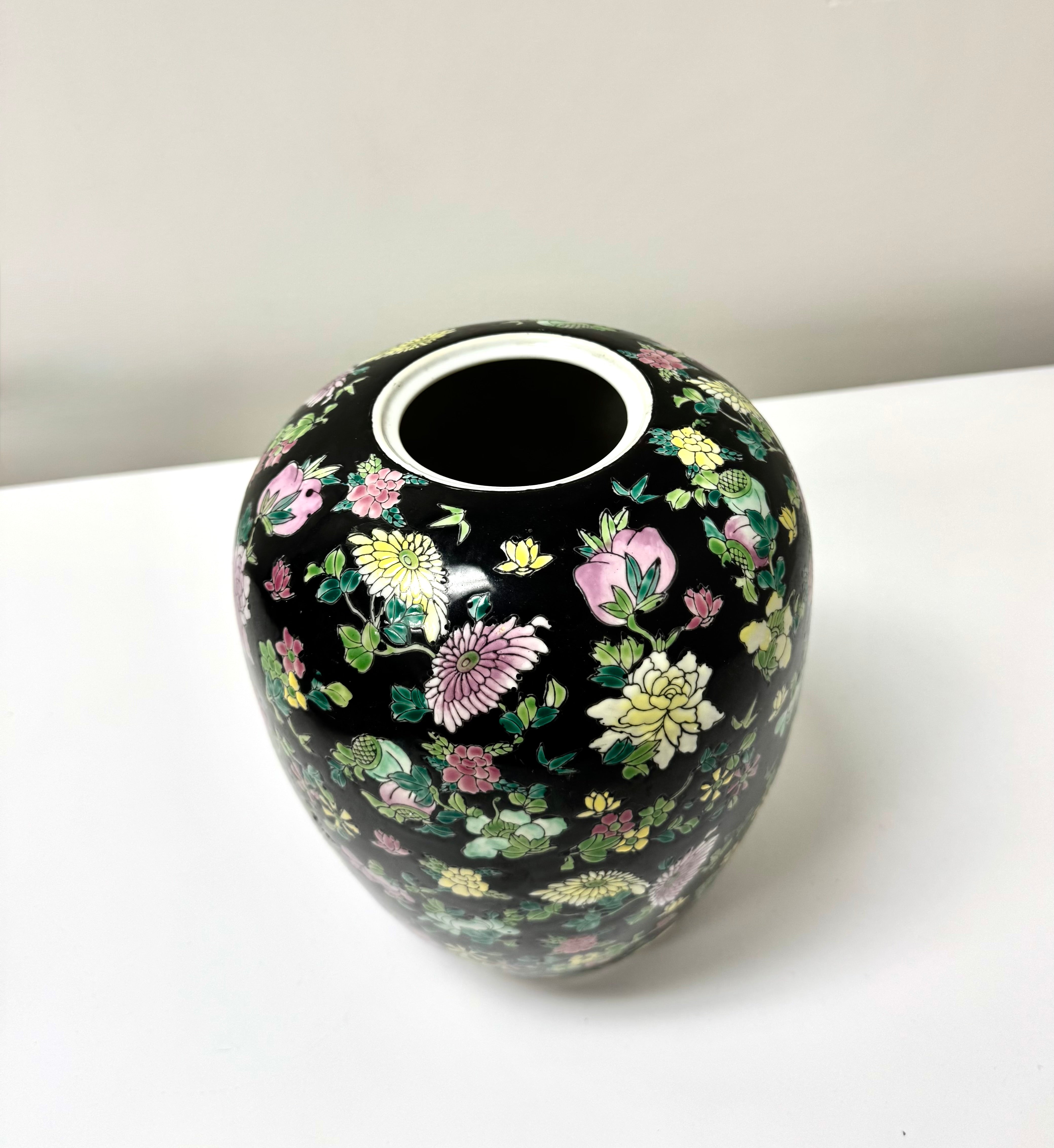 Black Floral Vase