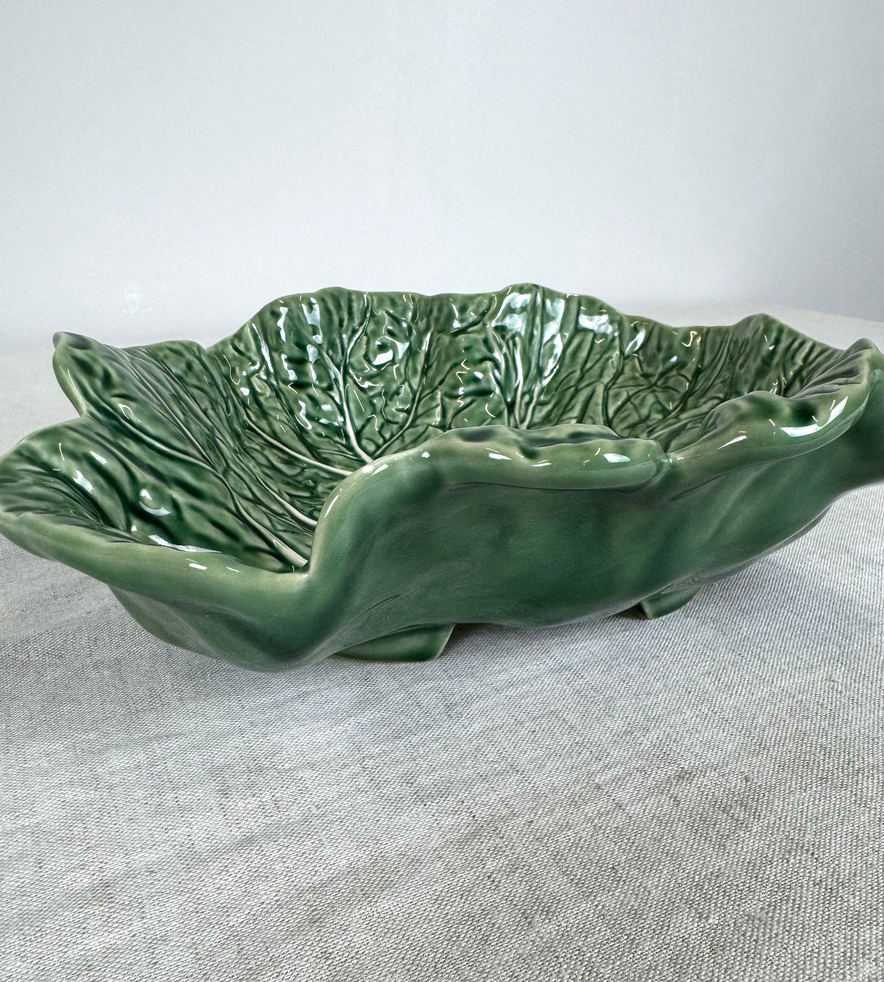 BORDALLO PINHEIRO Green Cabbage Leaf Salad Bowl