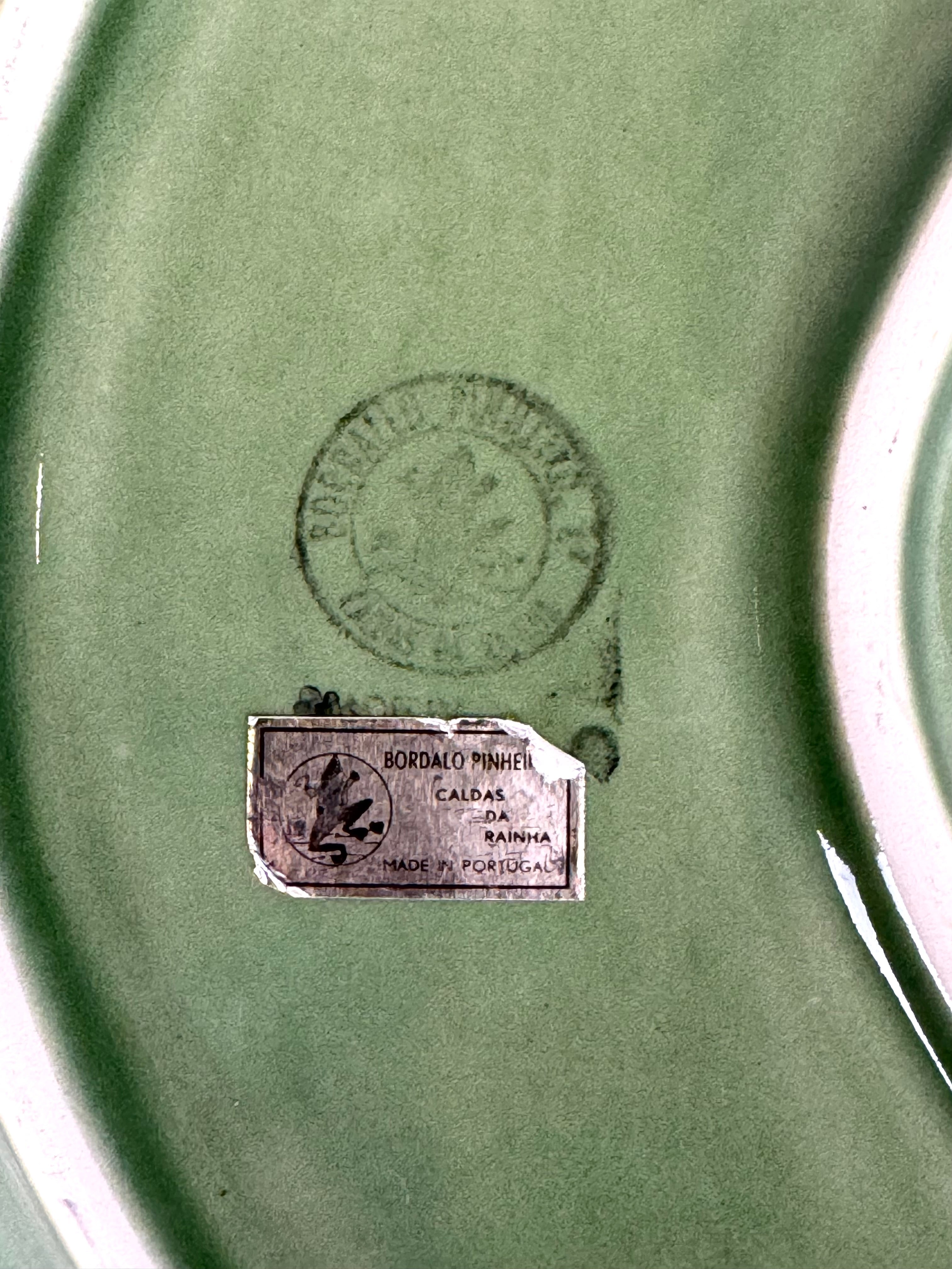 BORDALLO PINHEIRO Green Cabbage Leaf Plate