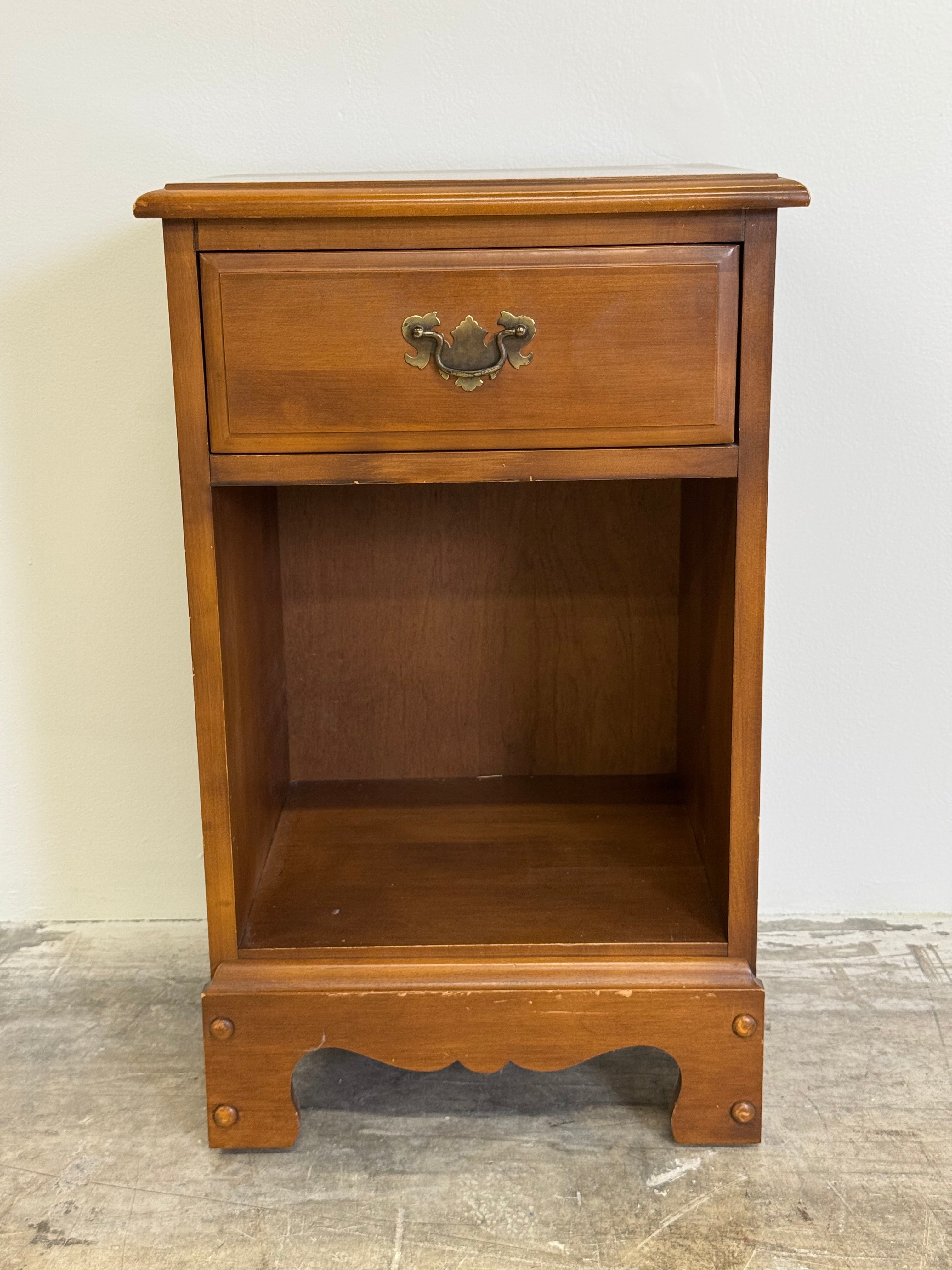 KNECHTEL 'Haddon Hall' Maple Nightstand