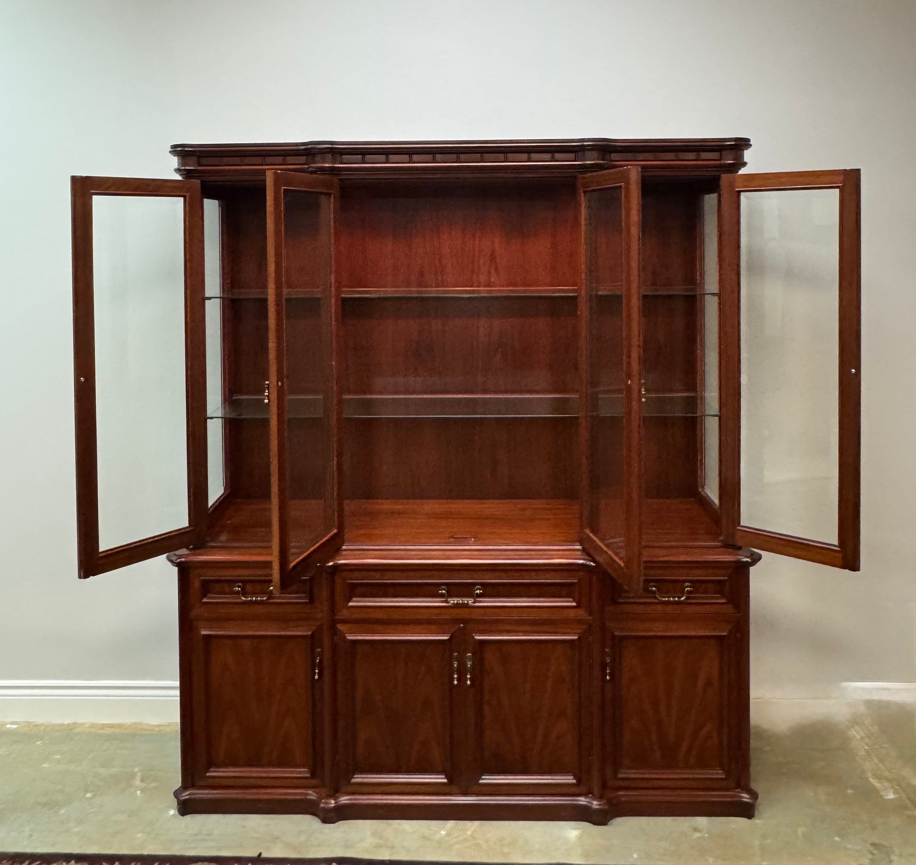 Solid Mahogany Sideboard with Hutch