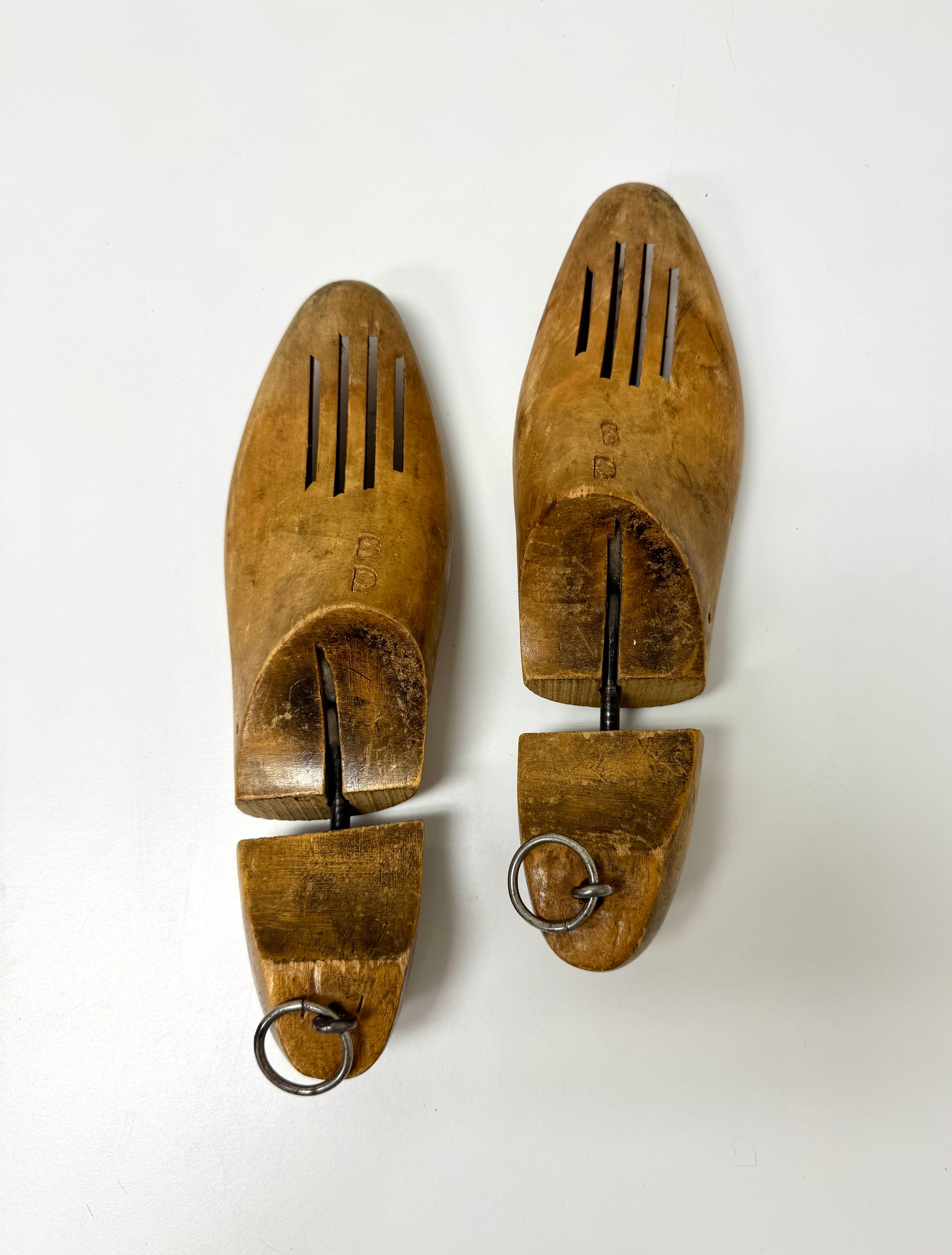 Vintage Wooden Shoe Lasts (8D)