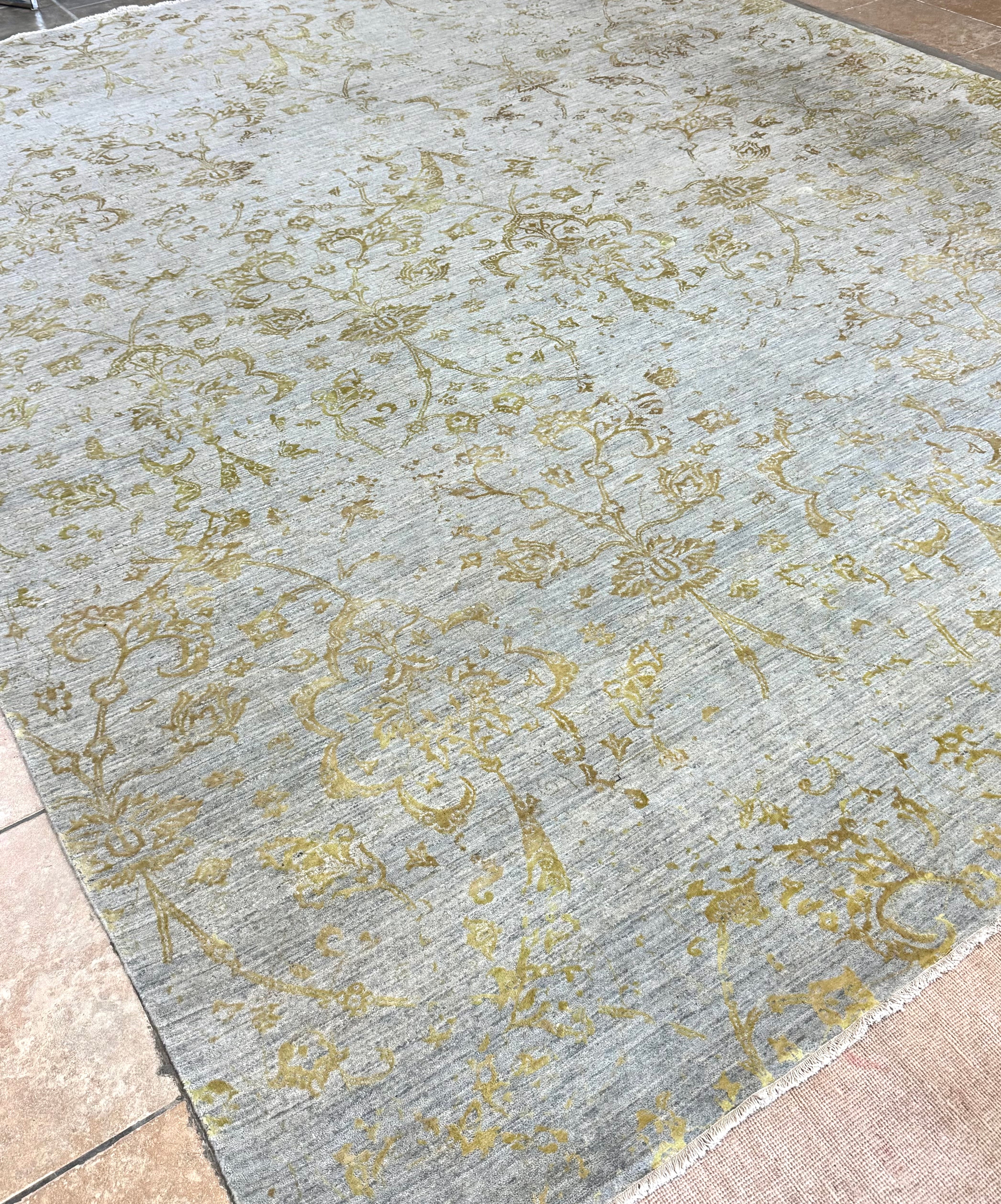 ELTE Gray Sand & Yellow 9' x 12' Wool & Silk Rug
